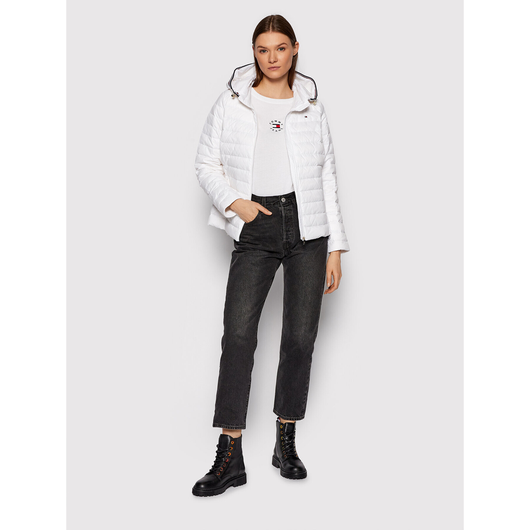 Tommy Hilfiger Пухено яке Ess Lw Down WW0WW30842 Бял Regular Fit - Pepit.bg