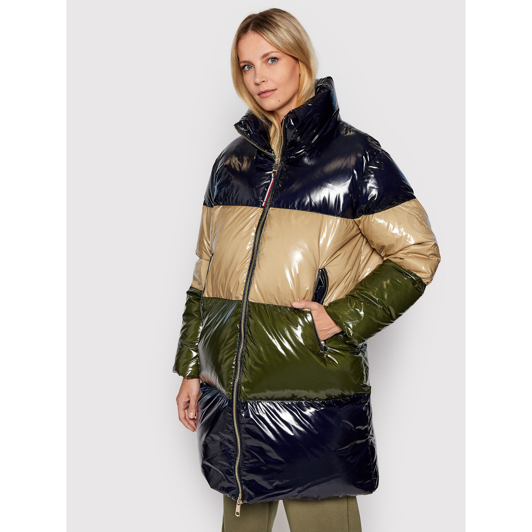 Tommy Hilfiger Пухено яке Glossy Down WW0WW31784 Цветен Regular Fit - Pepit.bg