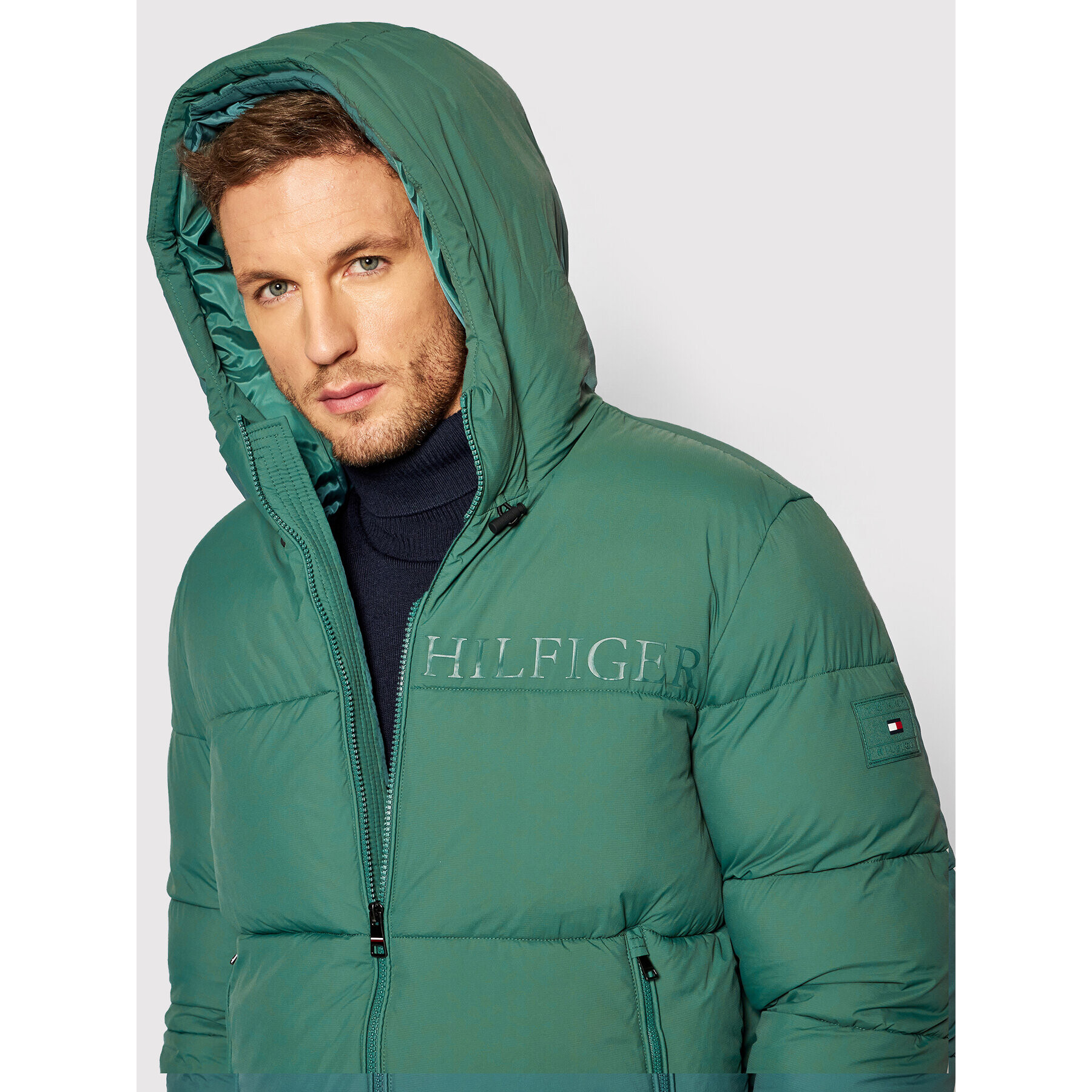 Tommy Hilfiger Пухено яке High Loft MW0MW19656 Зелен Regular Fit - Pepit.bg