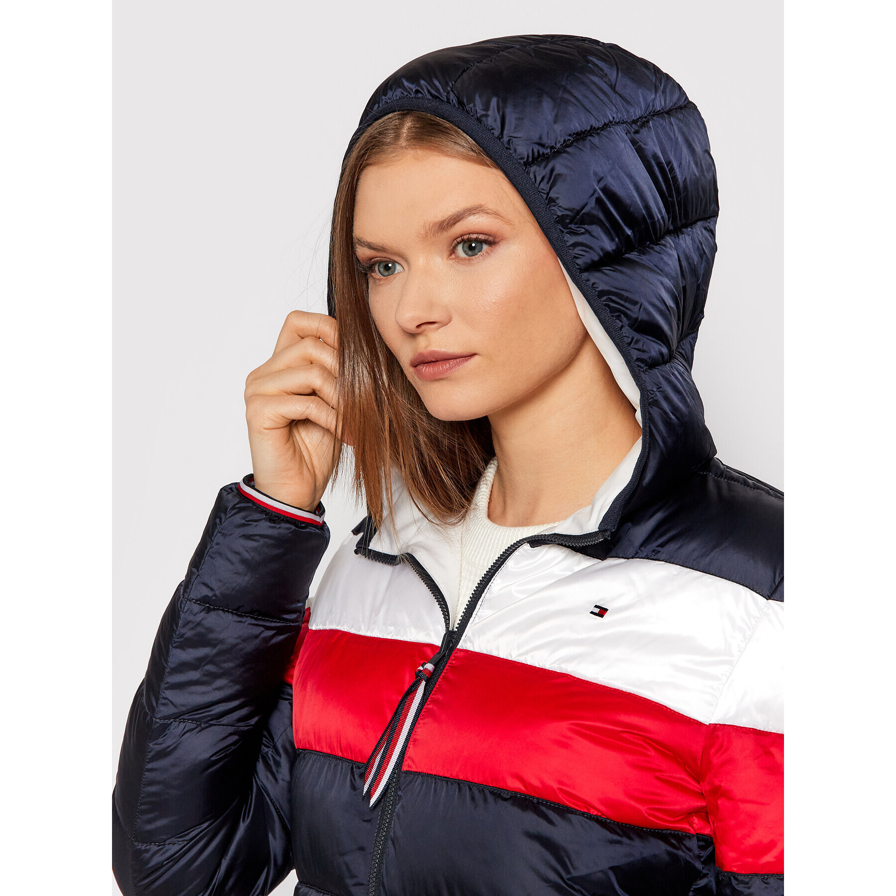 Tommy Hilfiger Пухено яке Reversible WW0WW31288 Бял Regular Fit - Pepit.bg