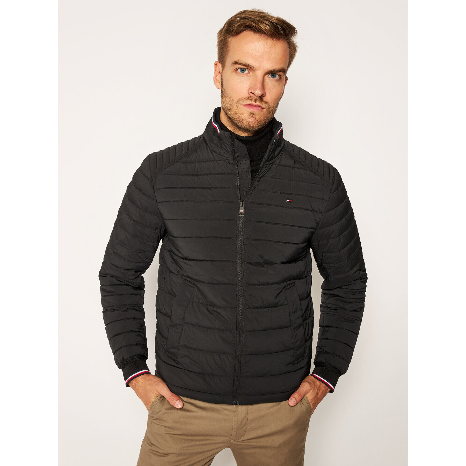 Tommy Hilfiger Пухено яке Stepp MW0MW15755 Черен Regular Fit - Pepit.bg