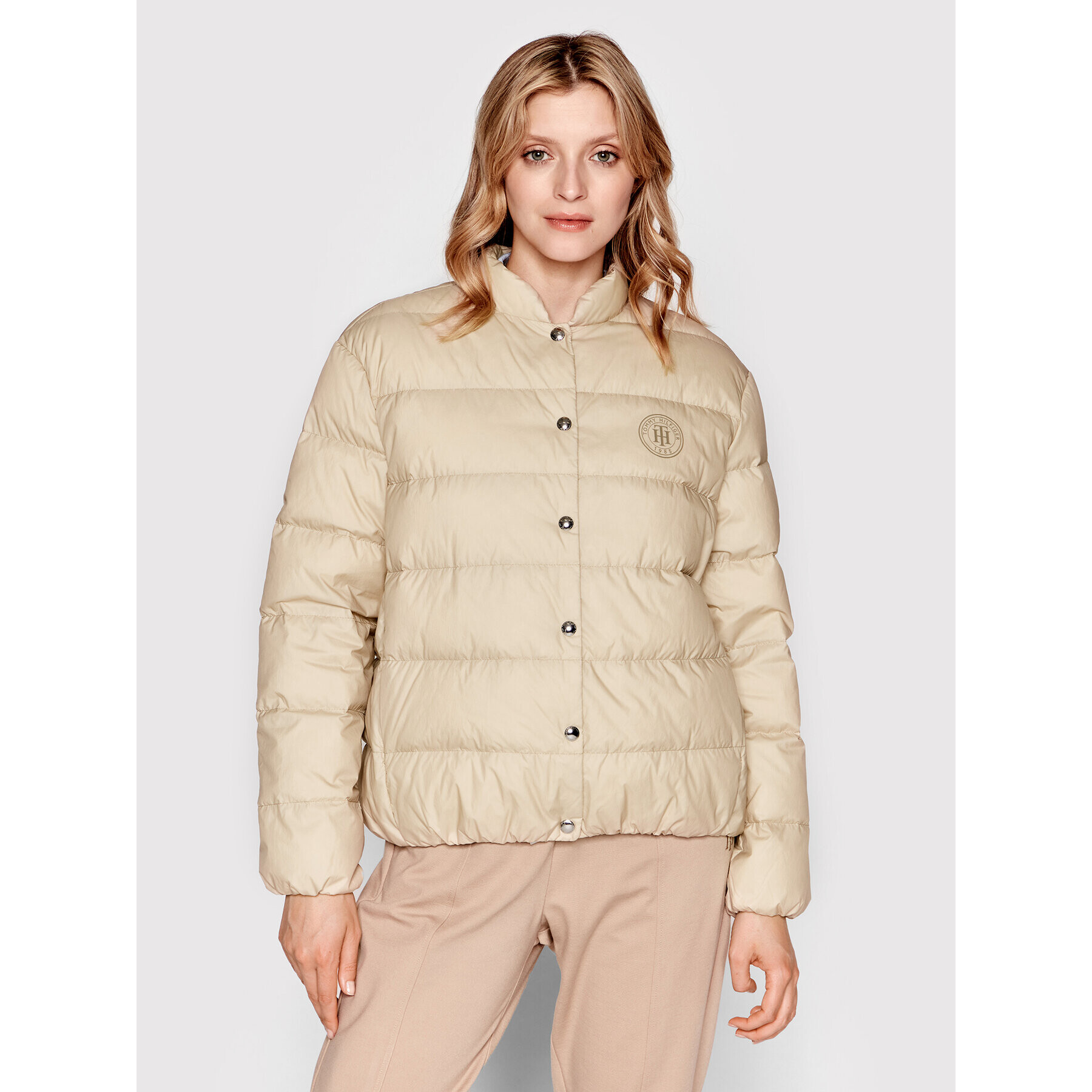 Tommy Hilfiger Пухено яке Chic WW0WW34010 Бежов Regular Fit - Pepit.bg