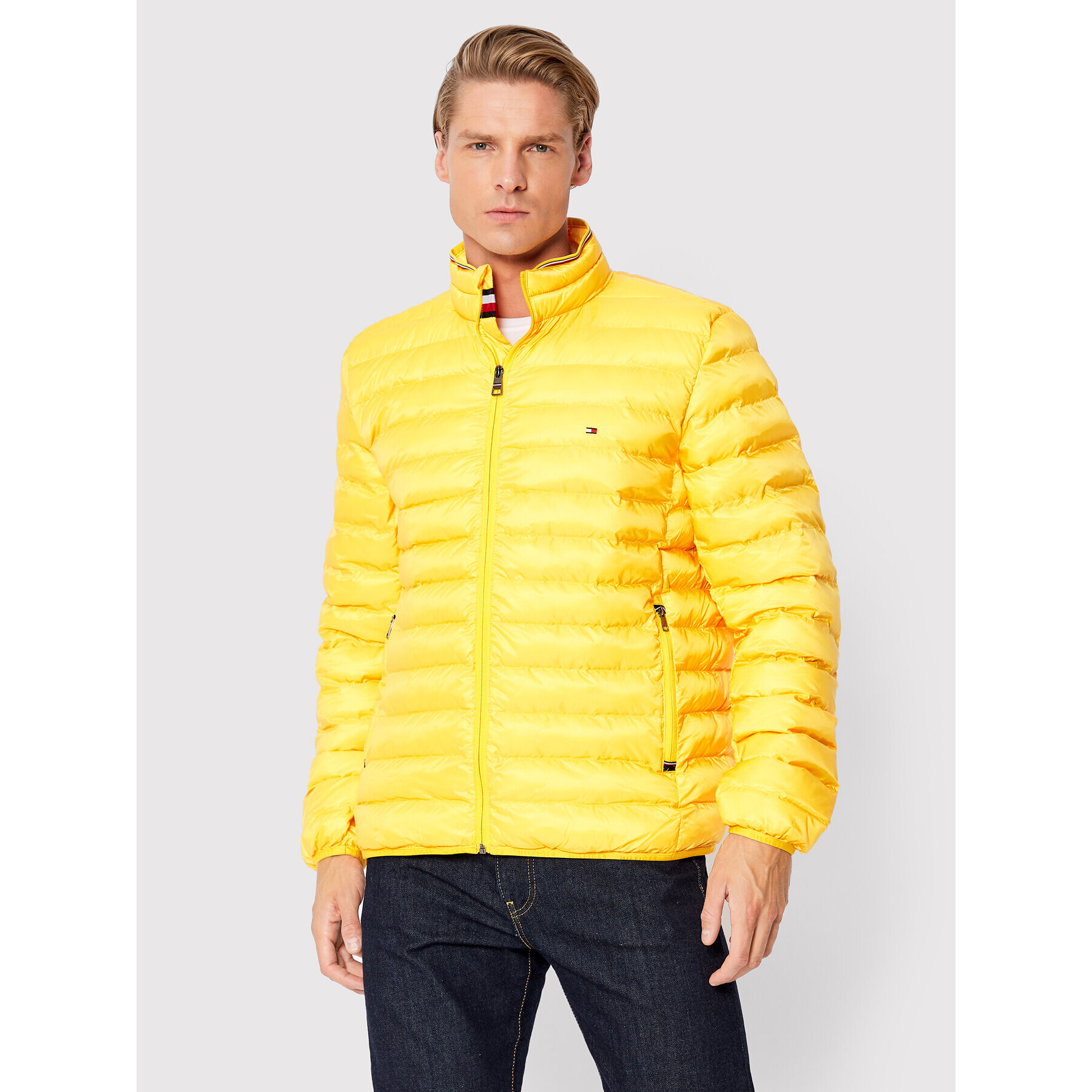 Tommy Hilfiger Пухено яке Circular MW0MW18763 Жълт Regular Fit - Pepit.bg