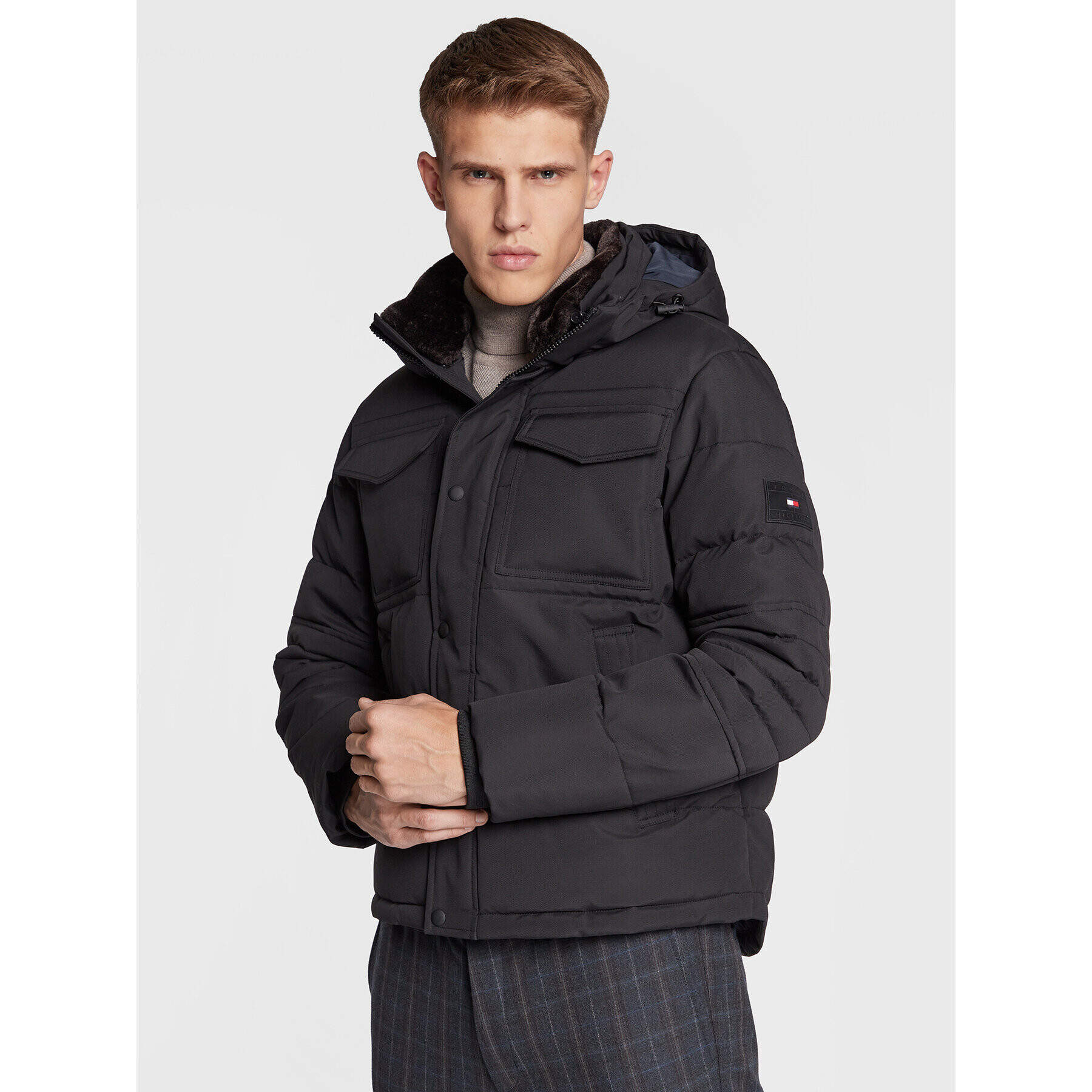 Tommy Hilfiger Пухено яке Utility MW0MW27702 Черен Regular Fit - Pepit.bg