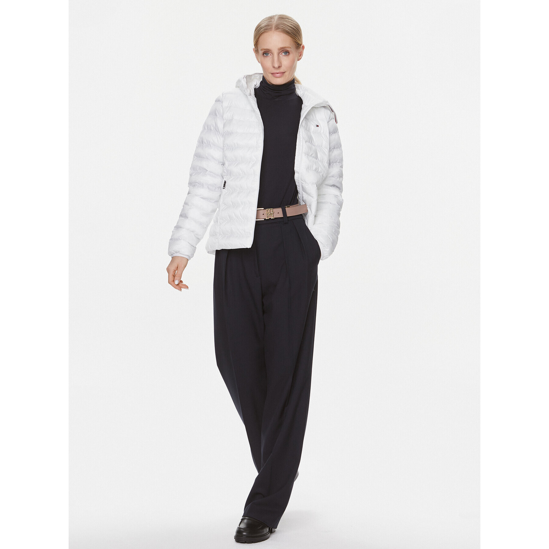 Tommy Hilfiger Пухено яке WW0WW38927 Бял Regular Fit - Pepit.bg