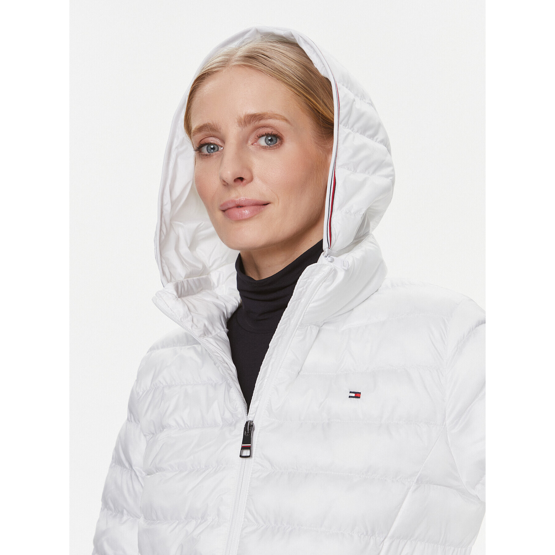 Tommy Hilfiger Пухено яке WW0WW38927 Бял Regular Fit - Pepit.bg