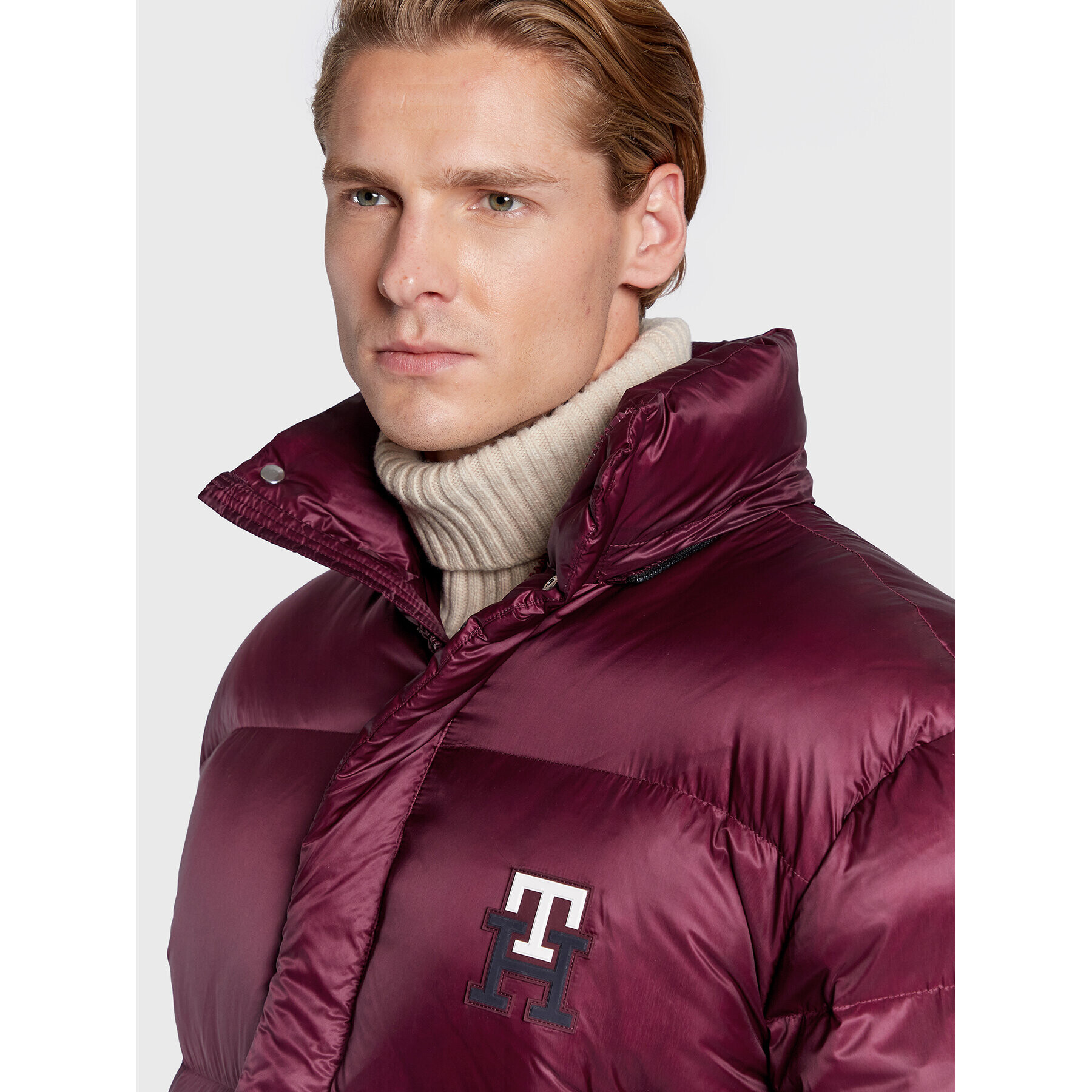 Tommy Hilfiger Пухено яке Zero Gravity MW0MW27686 Бордо Regular Fit - Pepit.bg
