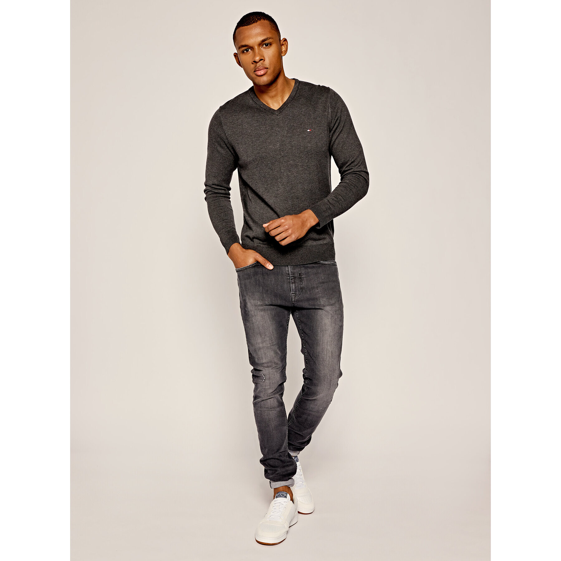 Tommy Hilfiger Пуловер MW0MW04979 Сив Regular Fit - Pepit.bg