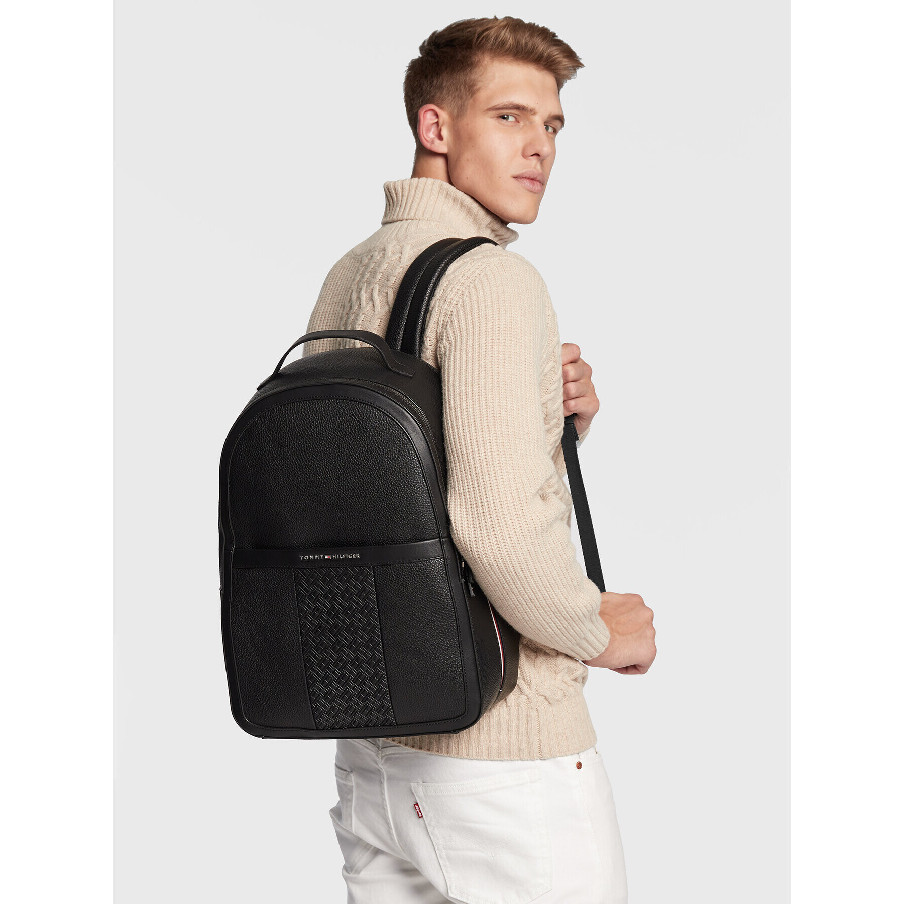 Tommy Hilfiger Раница Central Backpack AM0AM09152 Черен - Pepit.bg