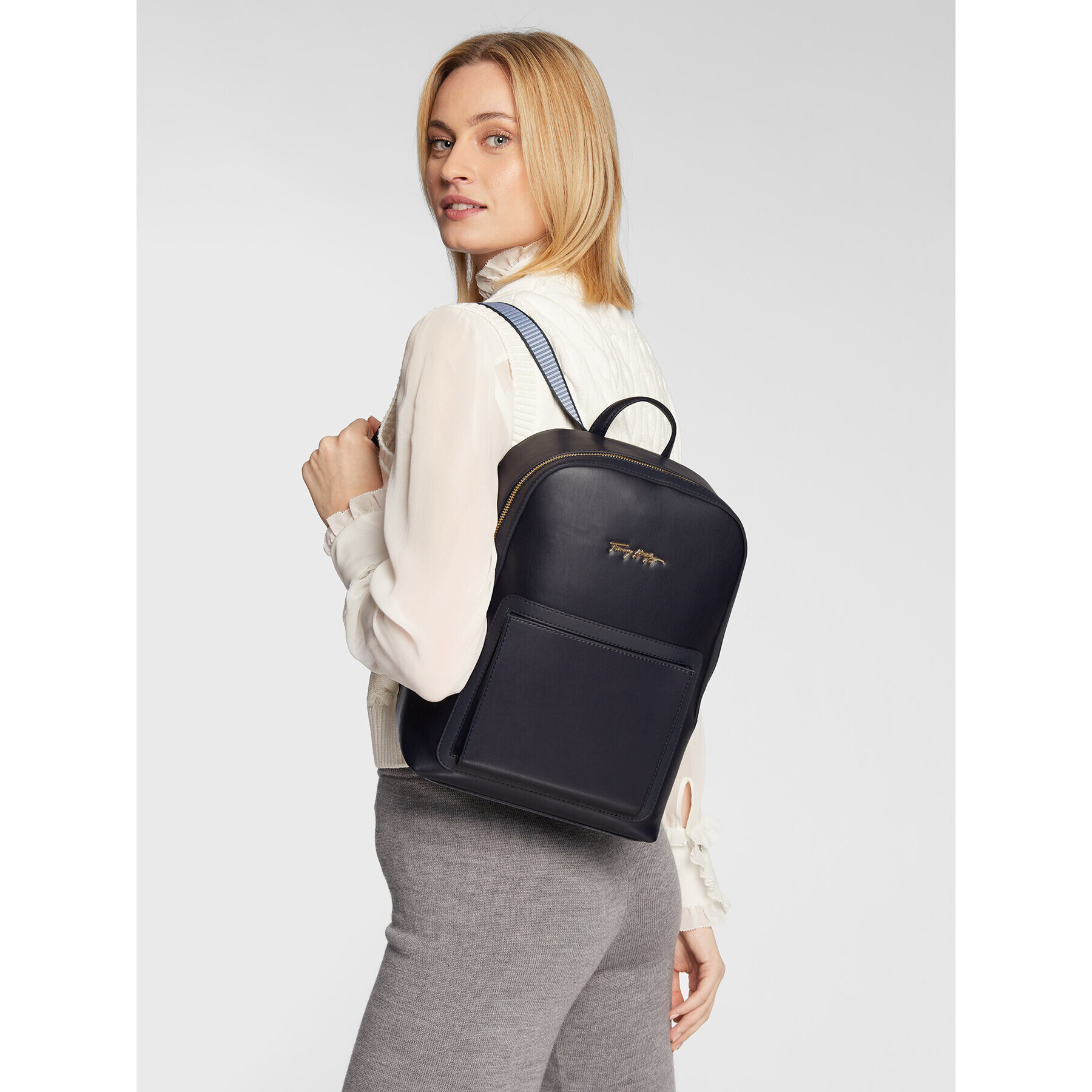 Tommy Hilfiger Раница Iconic Tommy Backpack AW0AW12317 Тъмносин - Pepit.bg