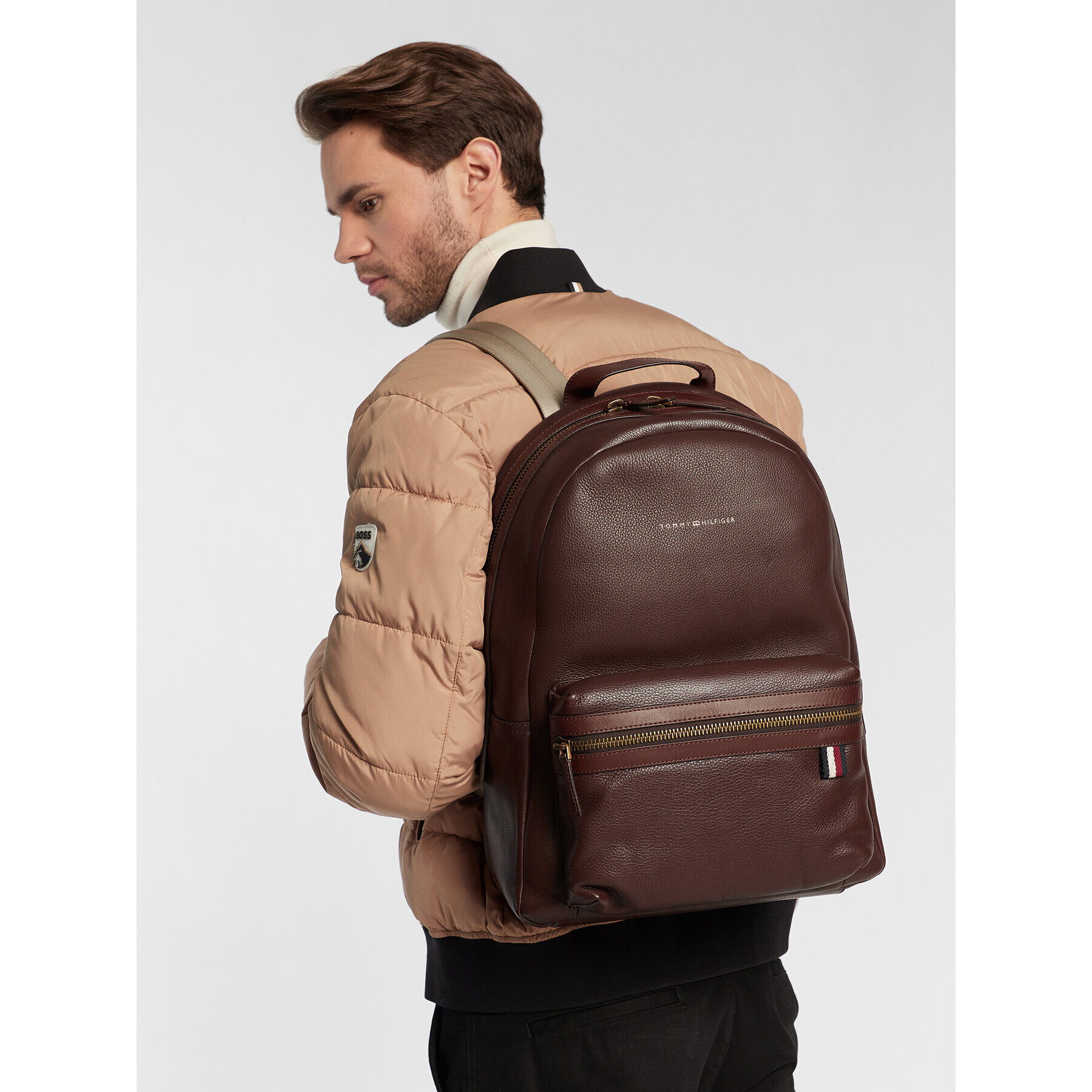 Tommy Hilfiger Раница Premium Leather Backpack AM0AM08453 Кафяв - Pepit.bg