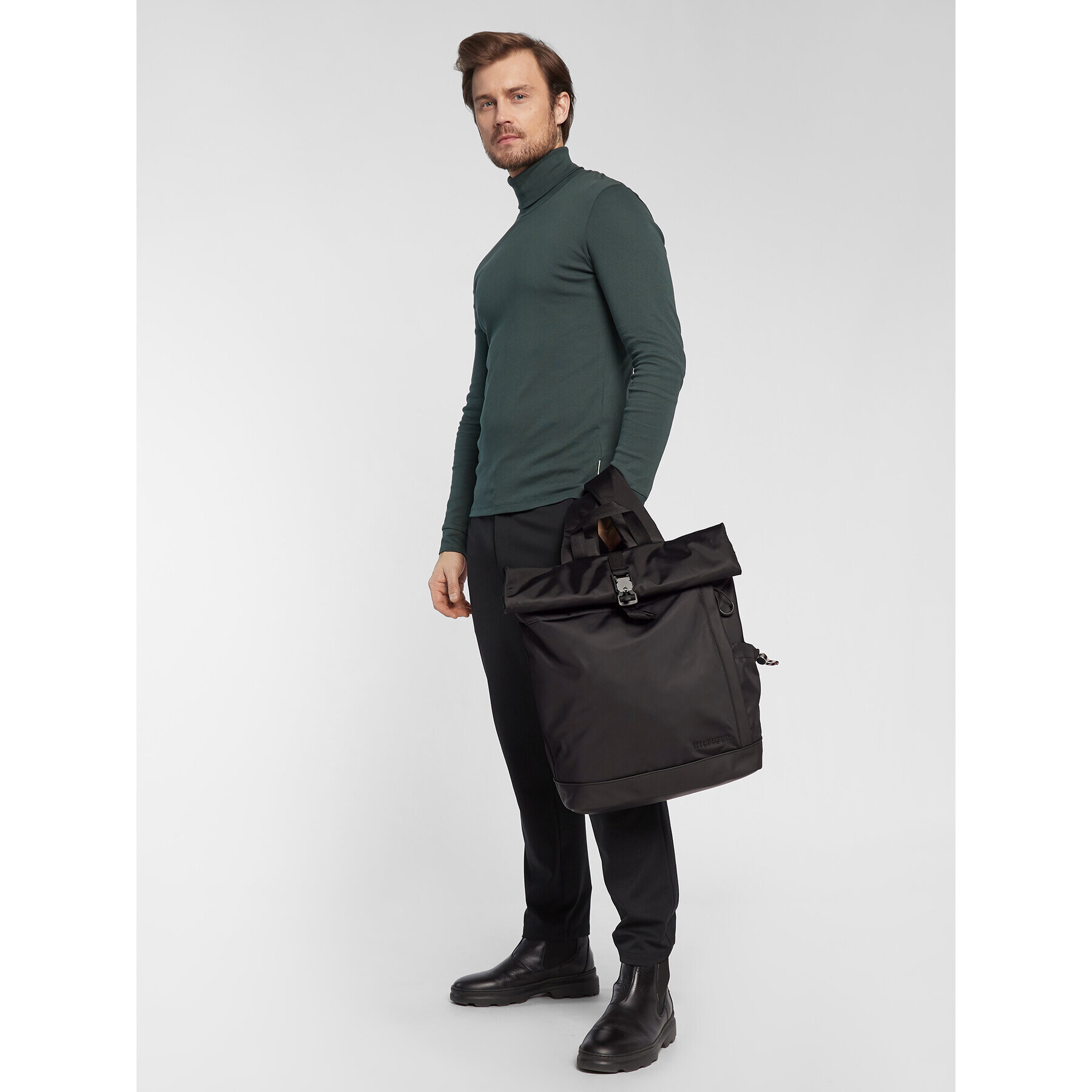 Tommy Hilfiger Раница Tech Essential Rolltop Backpack AM0AM10476 Черен - Pepit.bg