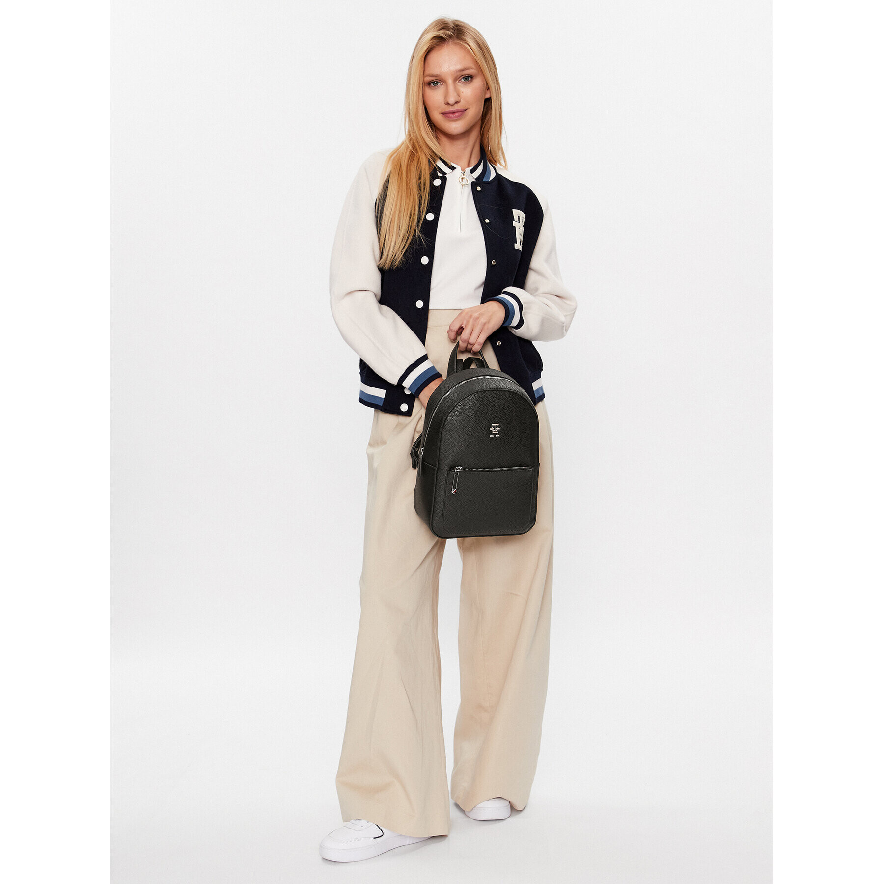 Tommy Hilfiger Раница Th Emblem Backpack AW0AW14506 Черен - Pepit.bg