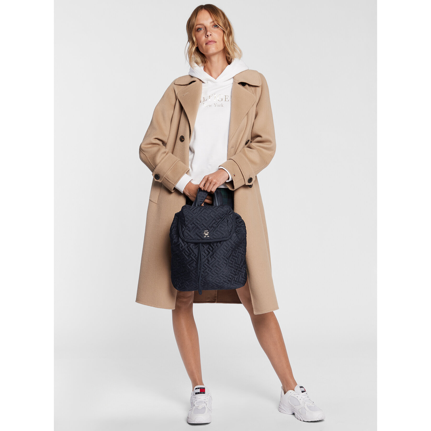 Tommy Hilfiger Раница Th Flow Flap Backpack AW0AW14171 Черен - Pepit.bg