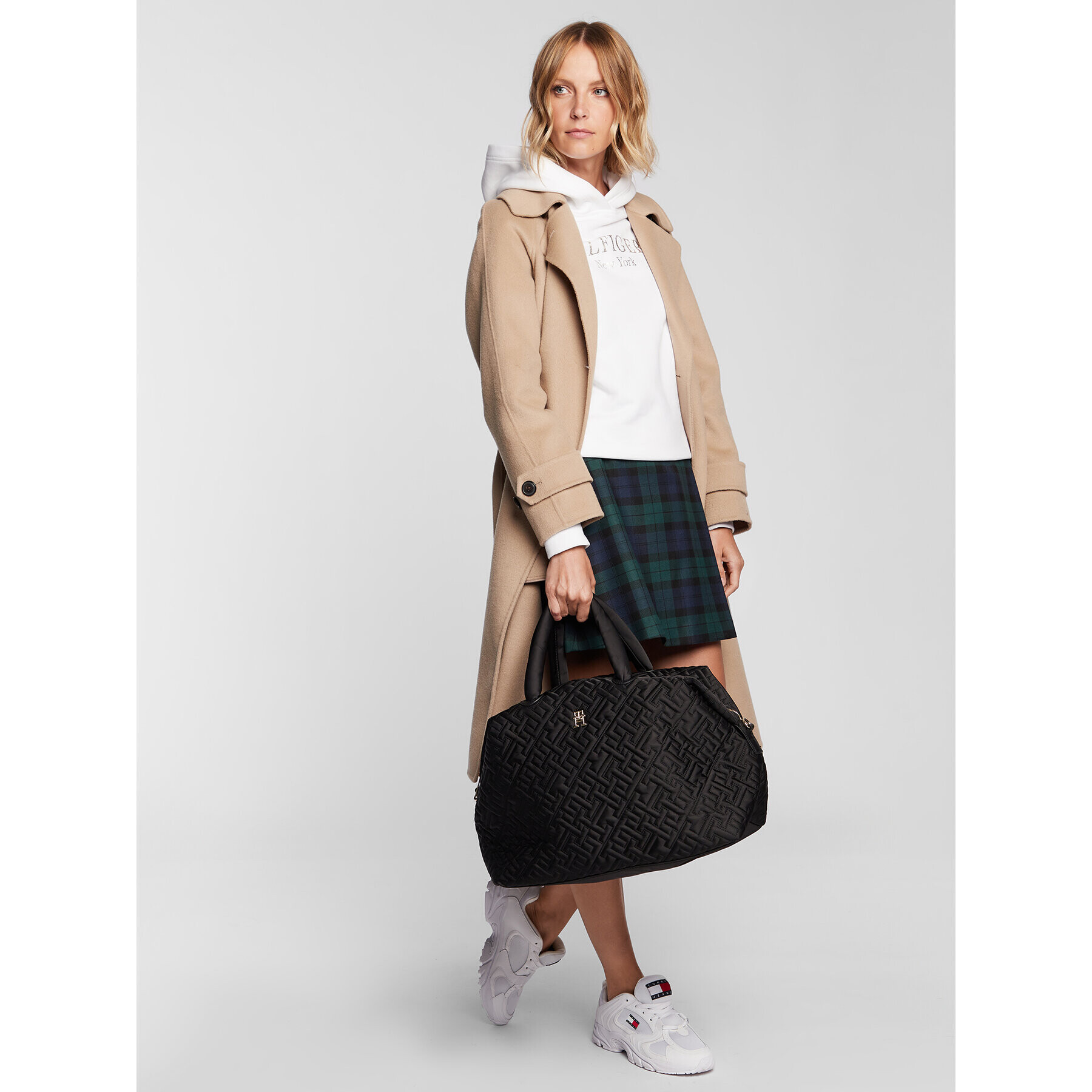 Tommy Hilfiger Сак Th Flow Weekender AW0AW14168 Черен - Pepit.bg