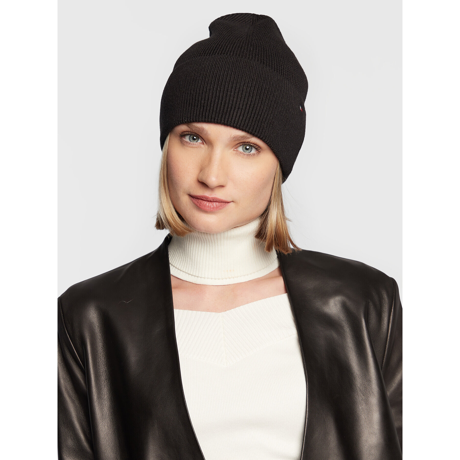 Tommy Hilfiger Шапка Essential AW0AW13819 Черен - Pepit.bg