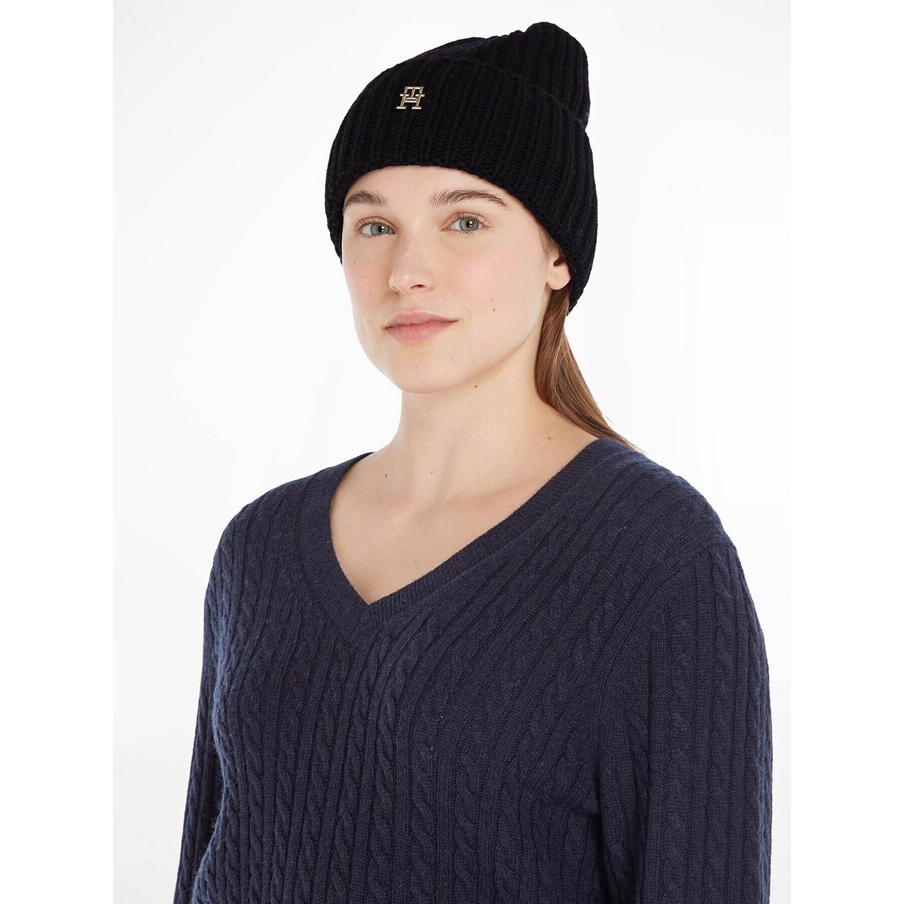 Tommy Hilfiger Шапка Limitless Chic Beanie AW0AW15299 Черен - Pepit.bg