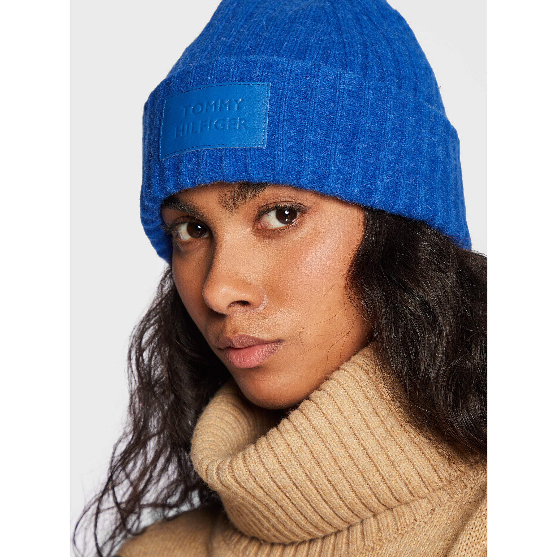 Tommy Hilfiger Шапка Modern Beanie AW0AW13767 Син - Pepit.bg