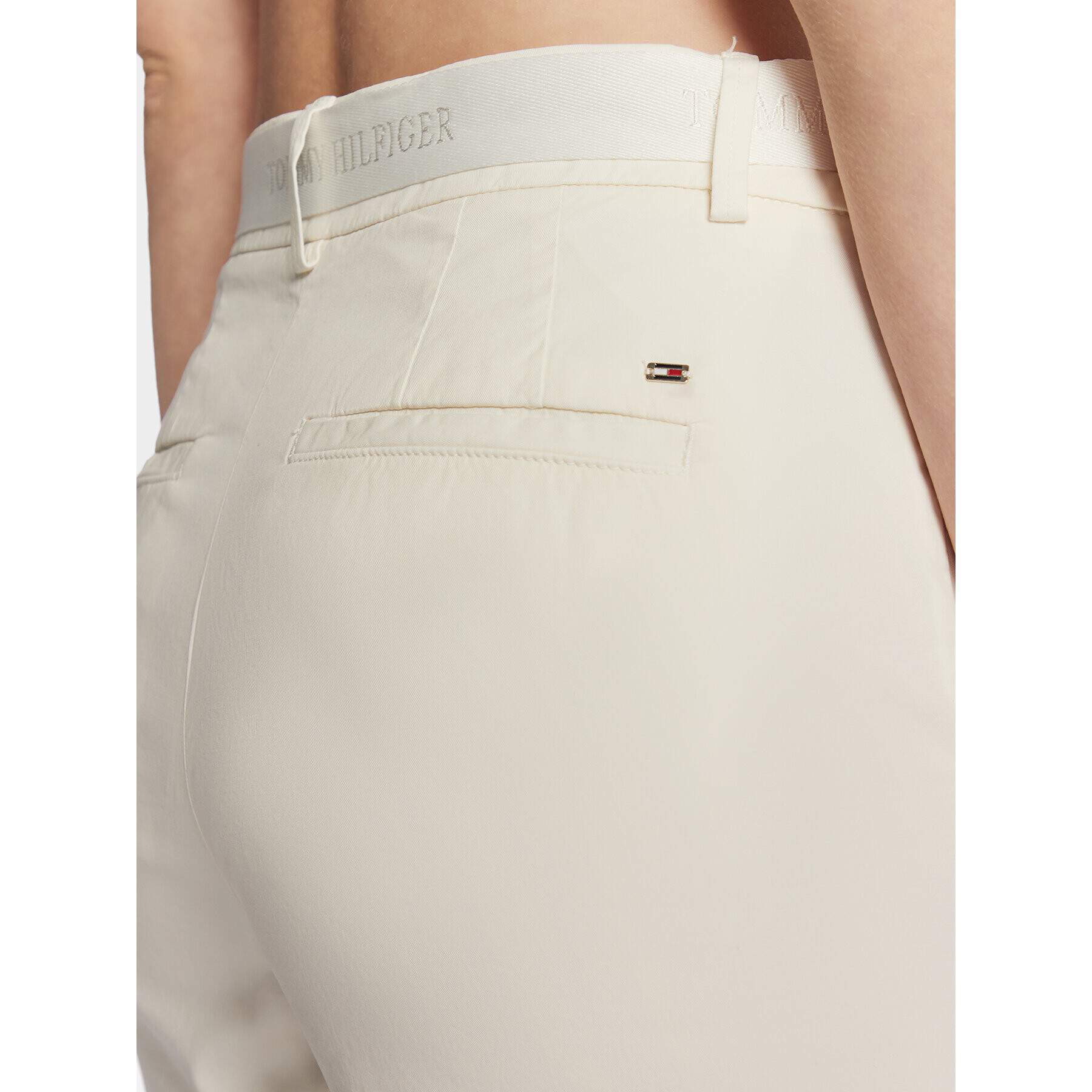 Tommy Hilfiger Шорти от плат Chino WW0WW36429 Бял Regular Fit - Pepit.bg