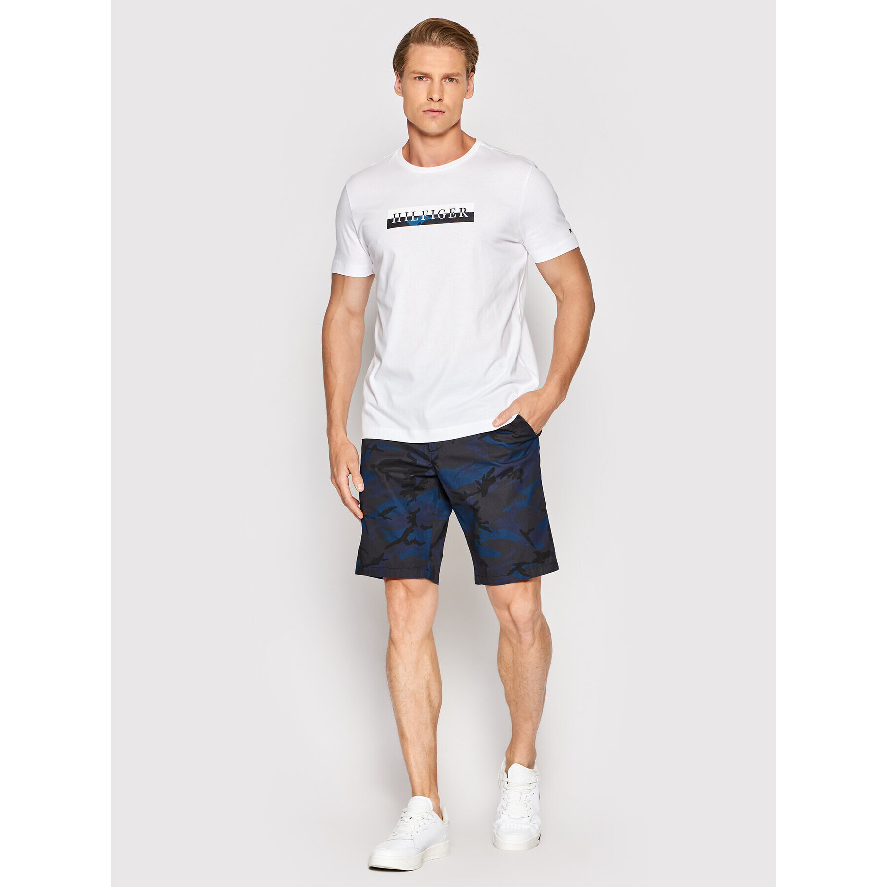 Tommy Hilfiger Шорти от плат Harlem Modern Chino Printed MW0MW23714 Тъмносин Relaxed Fit - Pepit.bg