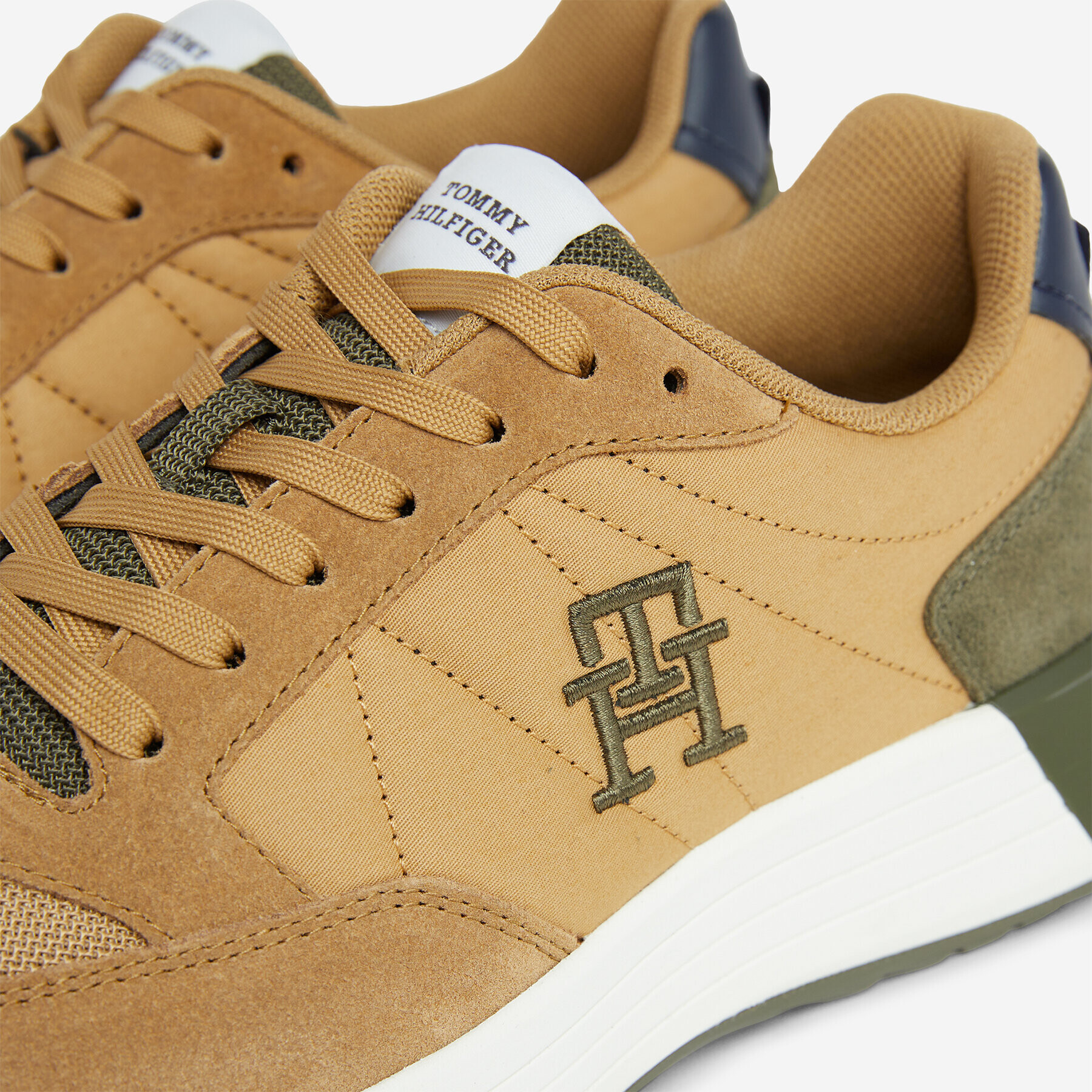 Tommy Hilfiger Сникърси Classic Elevated Runner Mix FM0FM04636 Каки - Pepit.bg