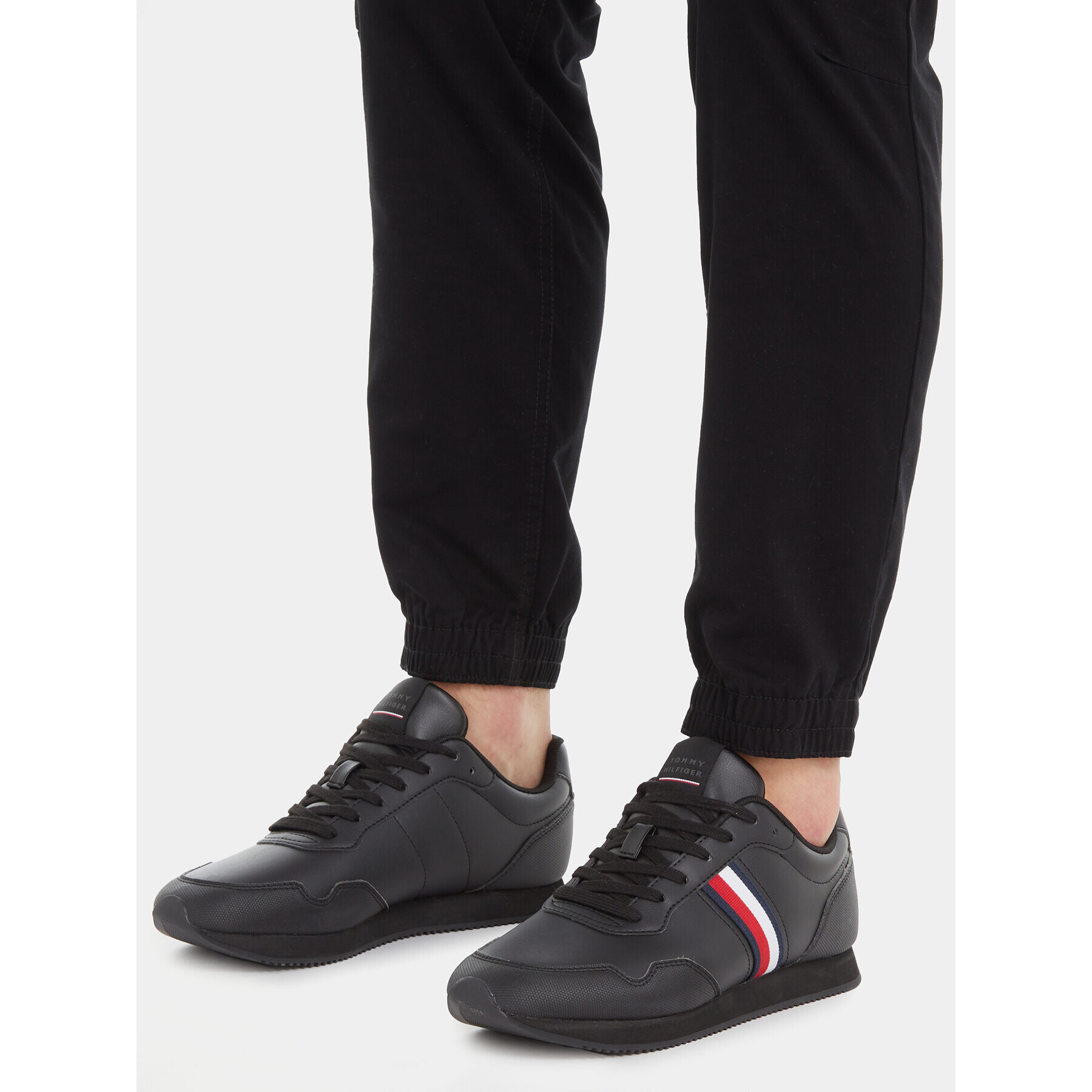 Tommy Hilfiger Сникърси Core Lo Runner Pu Lth FM0FM04834 Черен - Pepit.bg