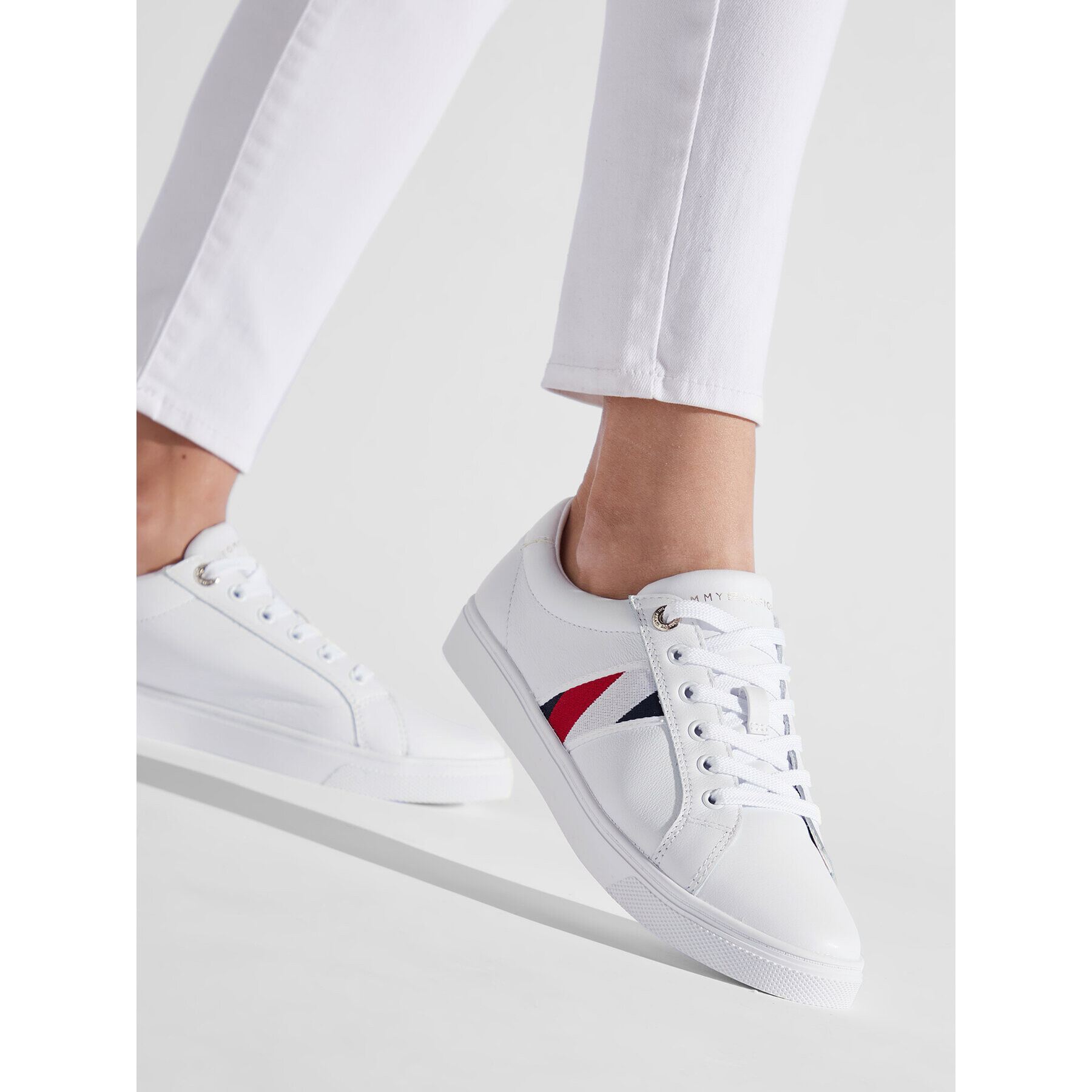 Tommy Hilfiger Сникърси Corporate Tommy Cupsole FW0FW06605 Бял - Pepit.bg