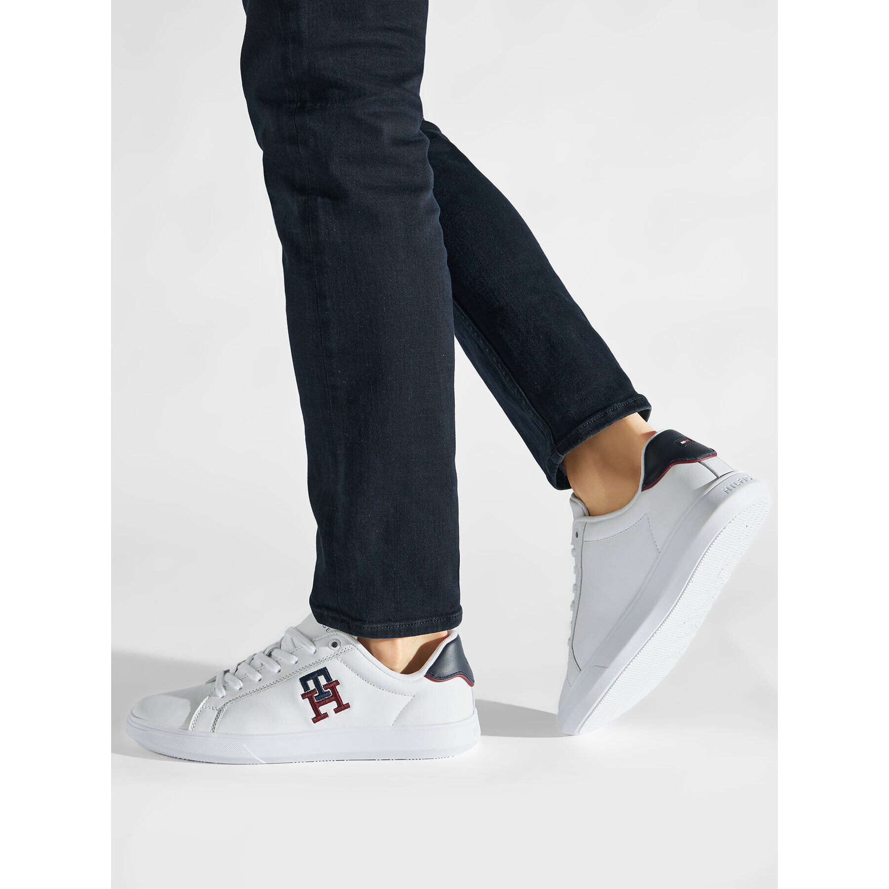 Tommy Hilfiger Сникърси Cupsole Leather Monogram FM0FM04276 Бял - Pepit.bg