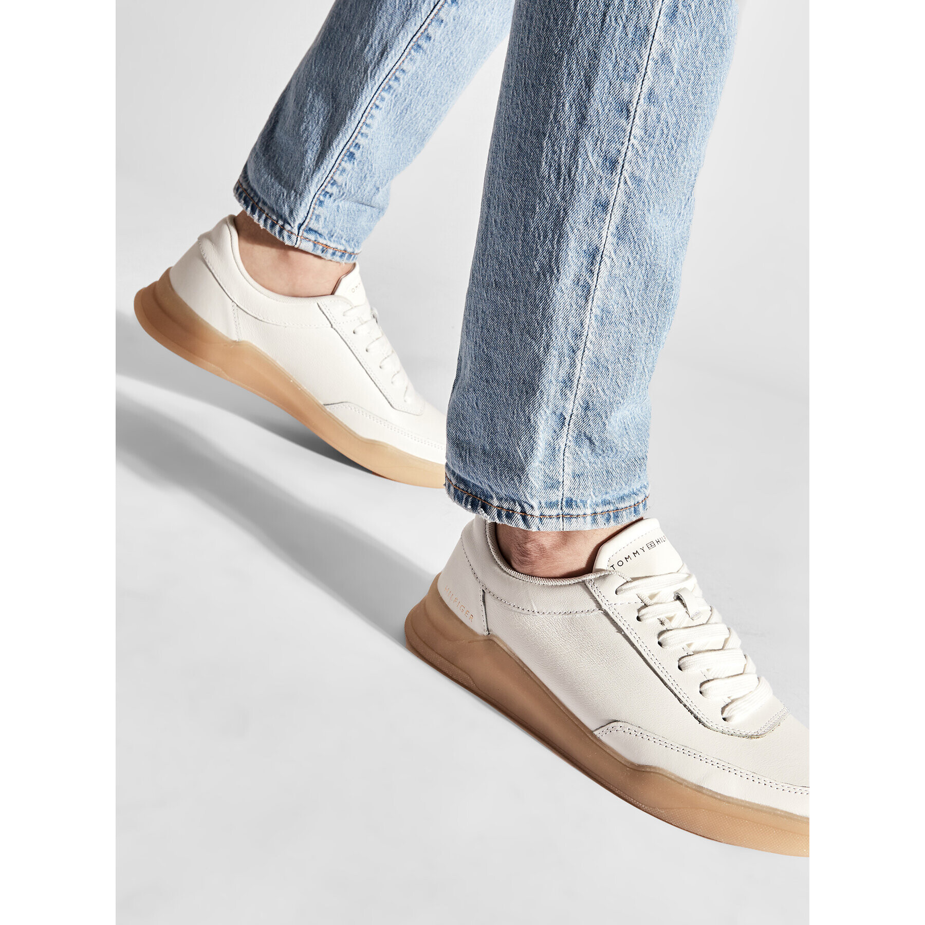 Tommy Hilfiger Сникърси Elevated Cupsole Leather FM0FM04078 Бял - Pepit.bg
