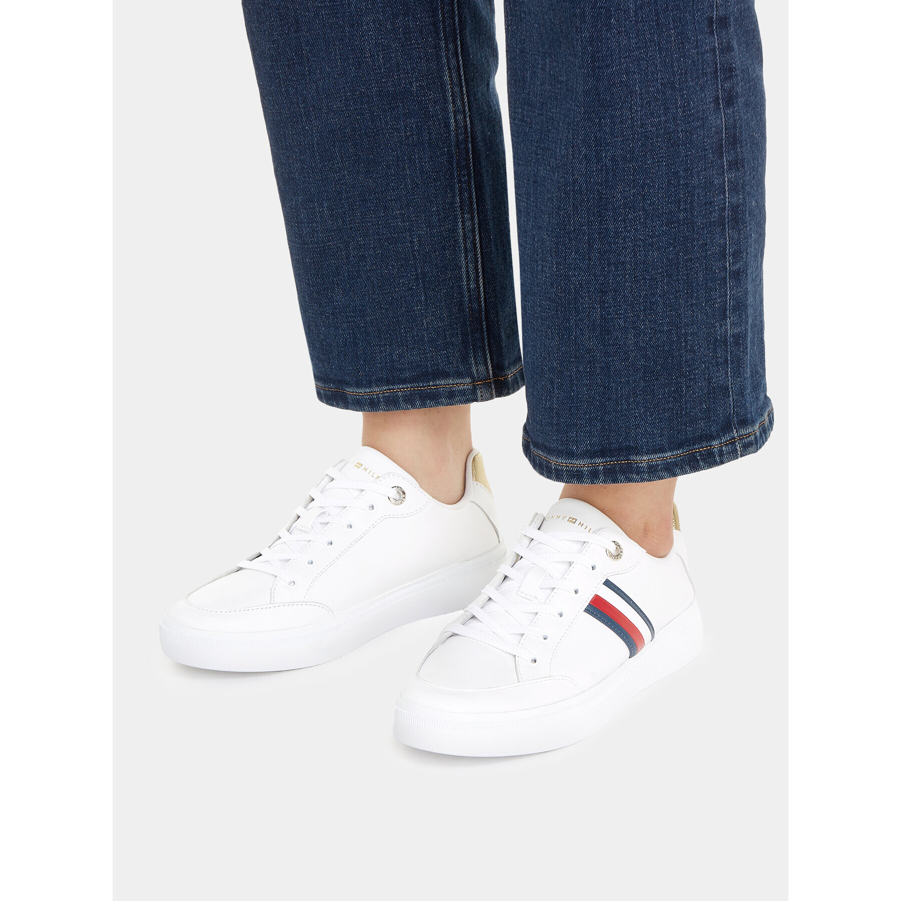 Tommy Hilfiger Сникърси Elevated Global Stripes Sneaker FW0FW07446 Бял - Pepit.bg