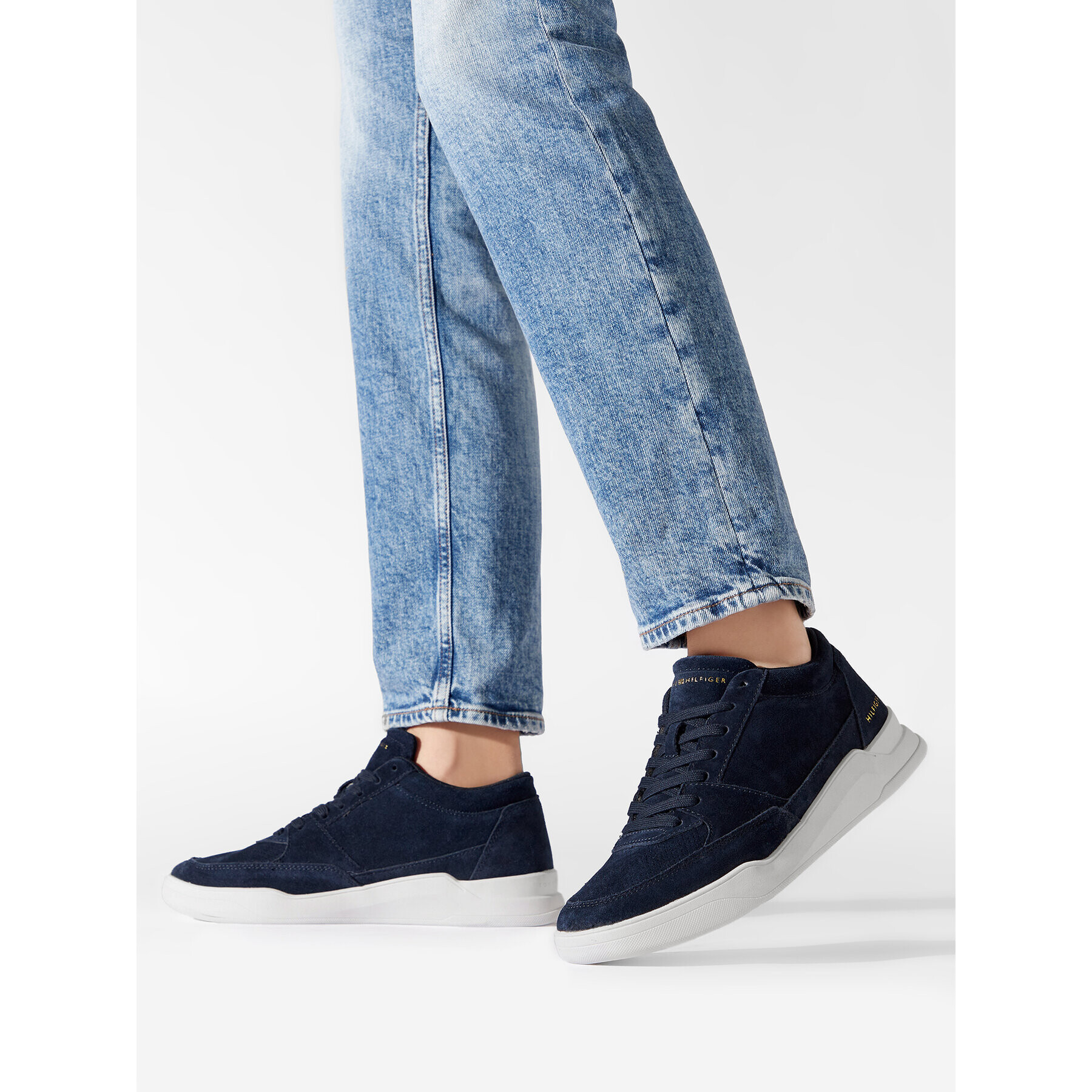 Tommy Hilfiger Сникърси Elevated Mid Cup Suede FM0FM04134 Тъмносин - Pepit.bg