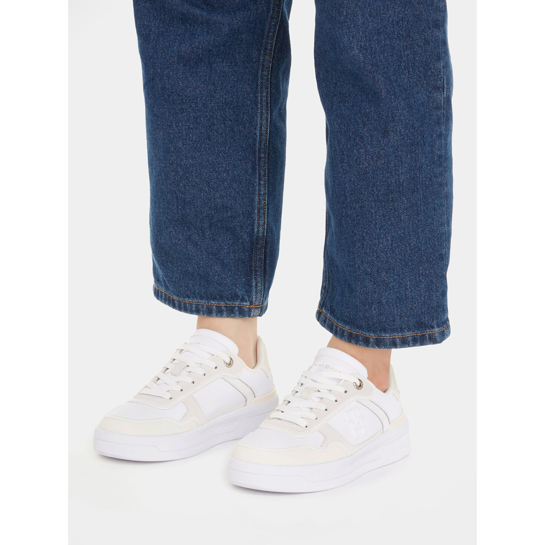 Tommy Hilfiger Сникърси Essential Basket Sneaker FW0FW07563 Бял - Pepit.bg