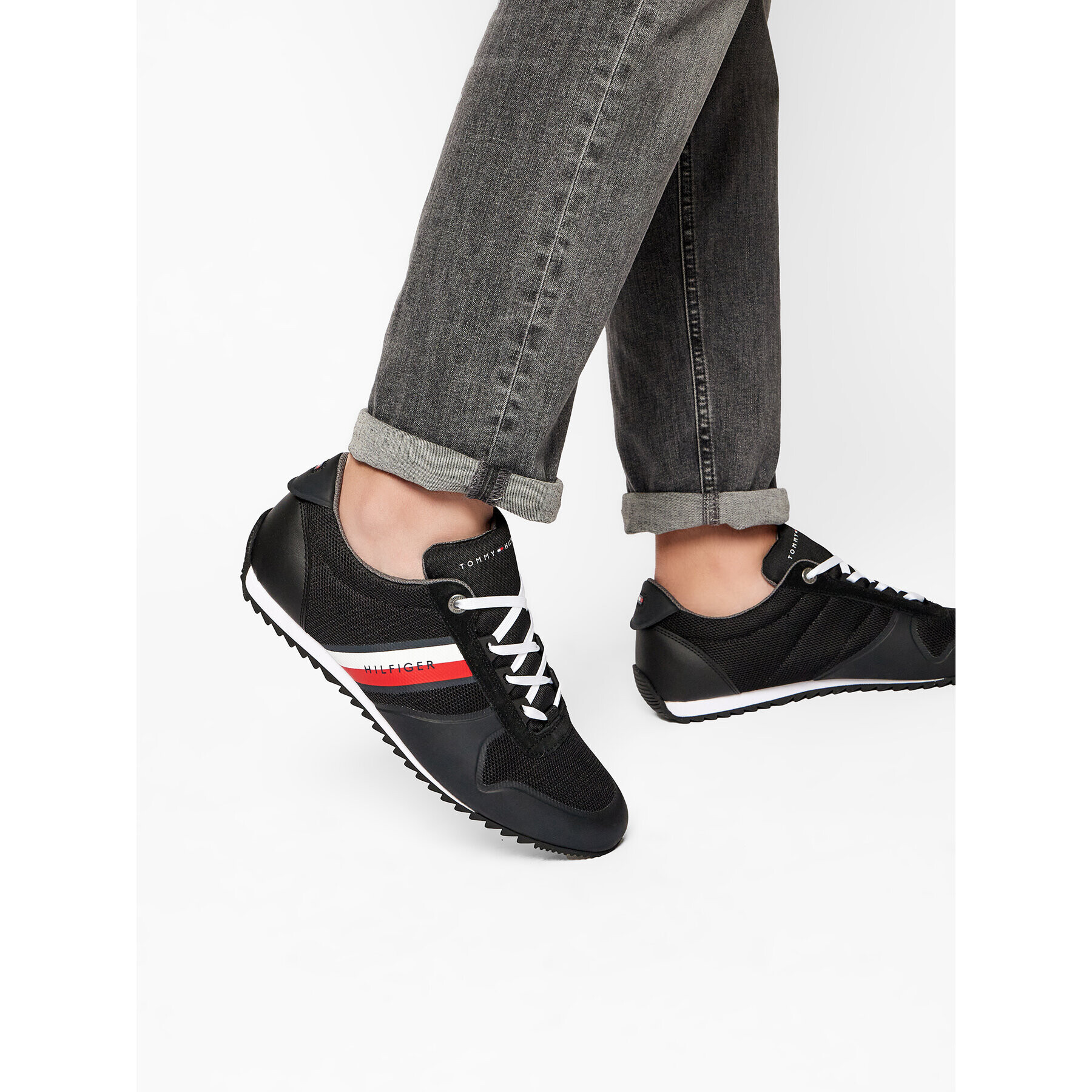 Tommy Hilfiger Сникърси Essential Modern Mesh Runner FM0FM02270 Черен - Pepit.bg