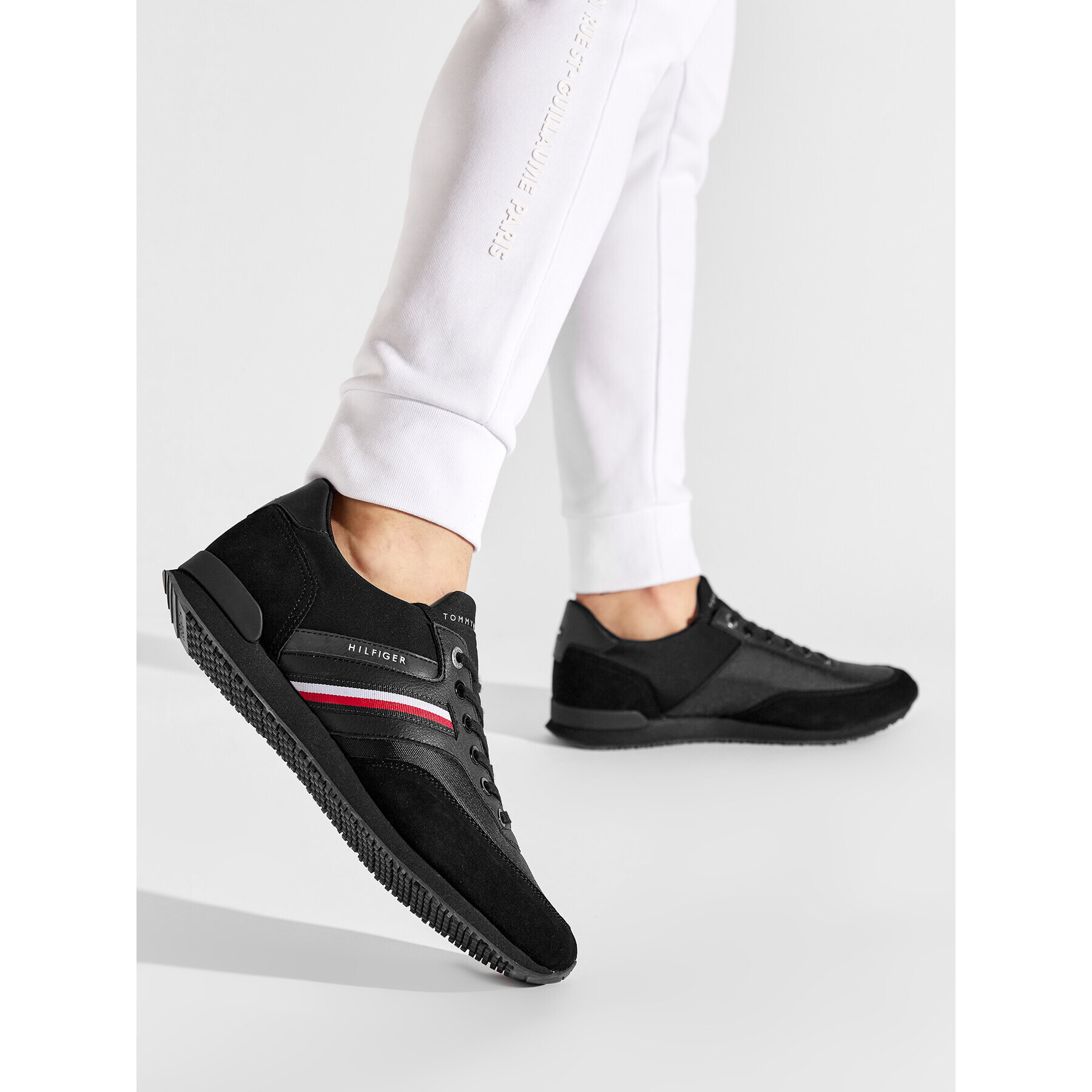 Tommy Hilfiger Сникърси Iconic Sock Runner Mix FM0FM04137 Черен - Pepit.bg