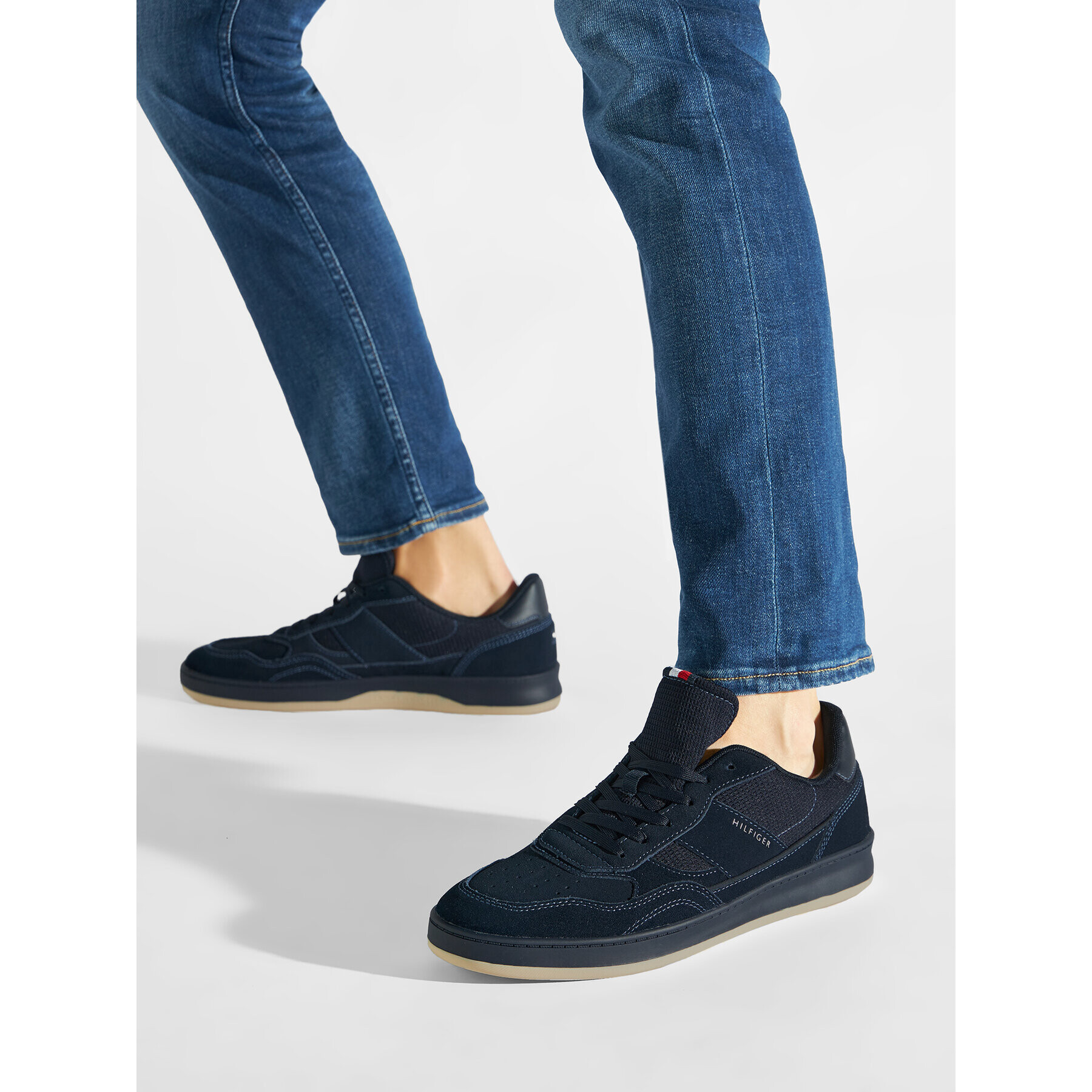 Tommy Hilfiger Сникърси Retro Court Cupsole Suede Mix FM0FM04169 Тъмносин - Pepit.bg