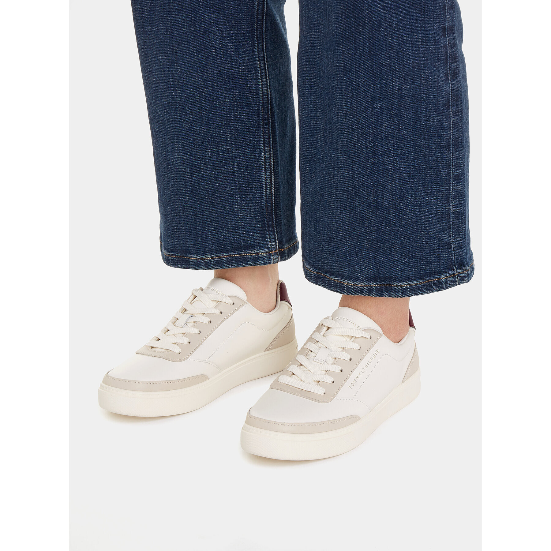 Tommy Hilfiger Сникърси Th Elevated Classic Sneaker FW0FW07567 Бял - Pepit.bg