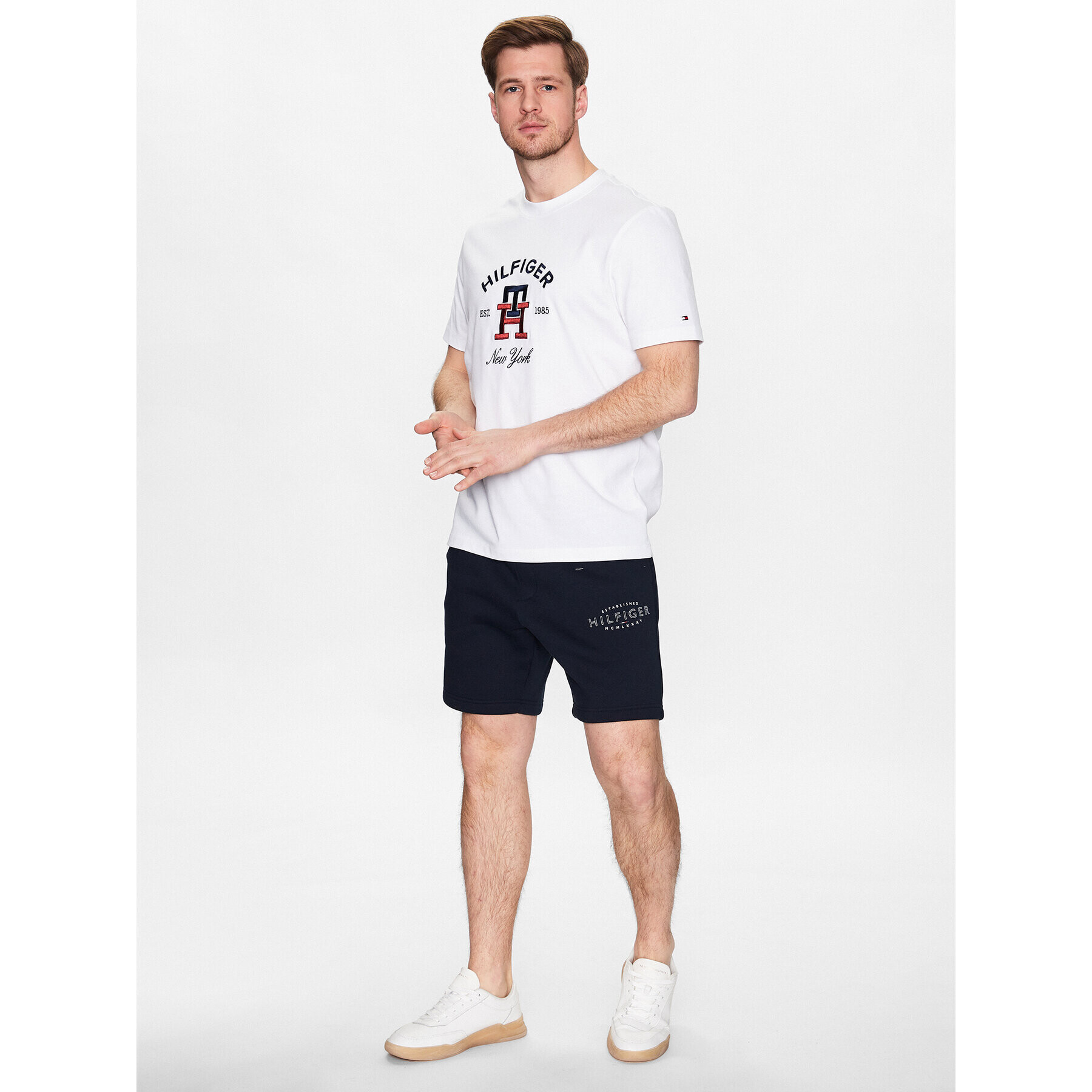 Tommy Hilfiger Спортни шорти Curve Logo MW0MW30014 Тъмносин Regular Fit - Pepit.bg