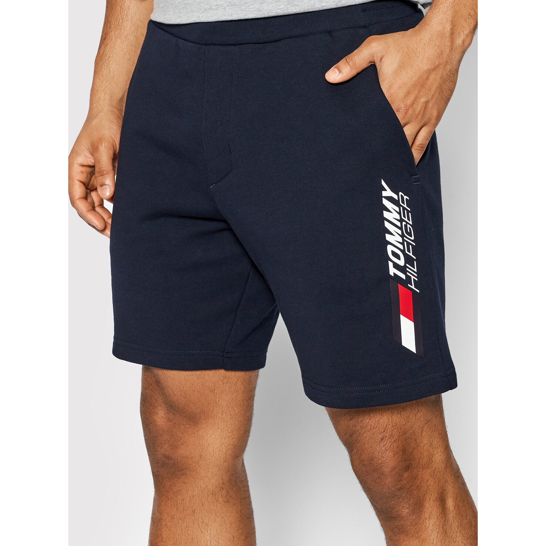 Tommy Hilfiger Спортни шорти Essential Logo Terry MW0MW21267 Тъмносин Regular Fit - Pepit.bg