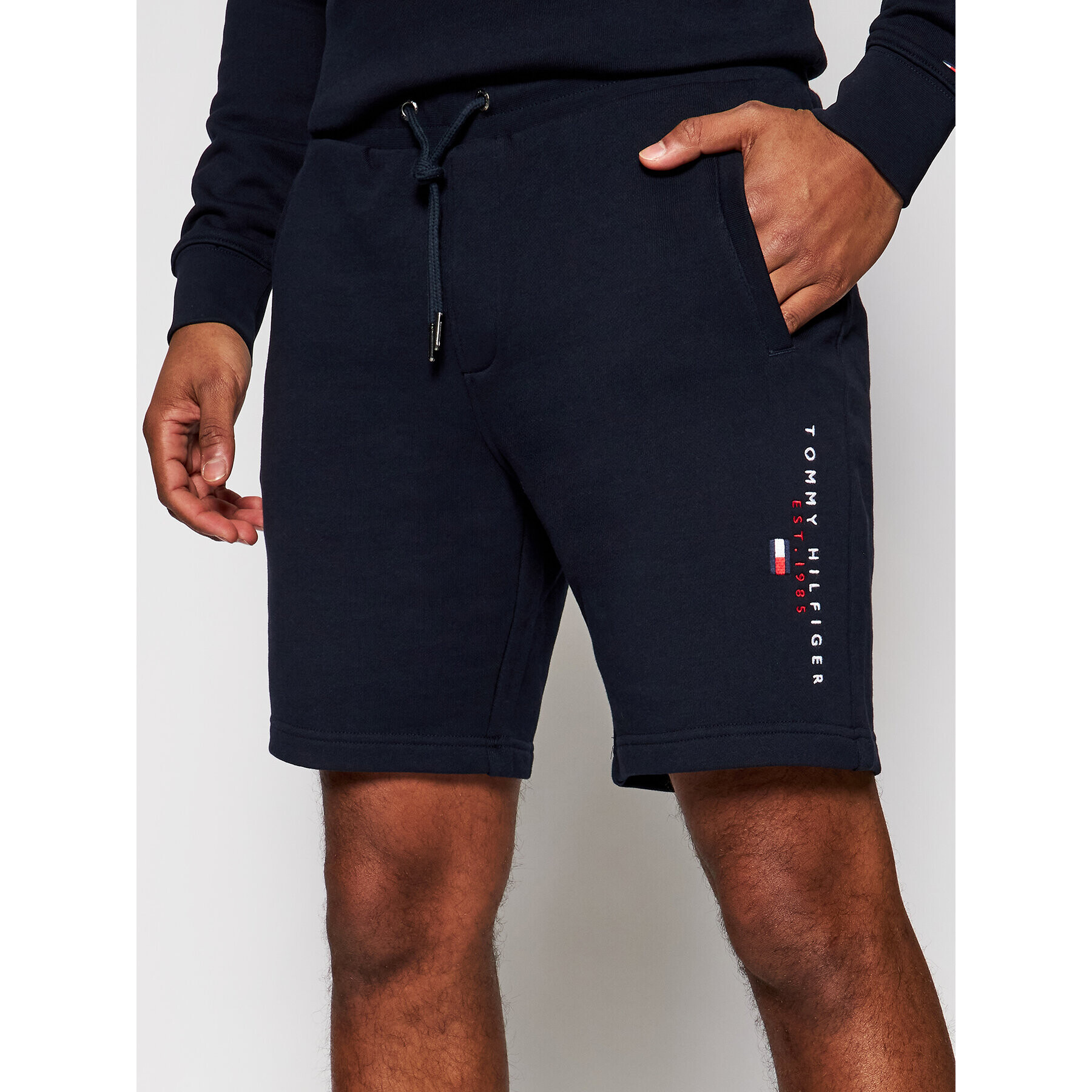 Tommy Hilfiger Спортни шорти Essential MW0MW17401 Тъмносин Regular Fit - Pepit.bg