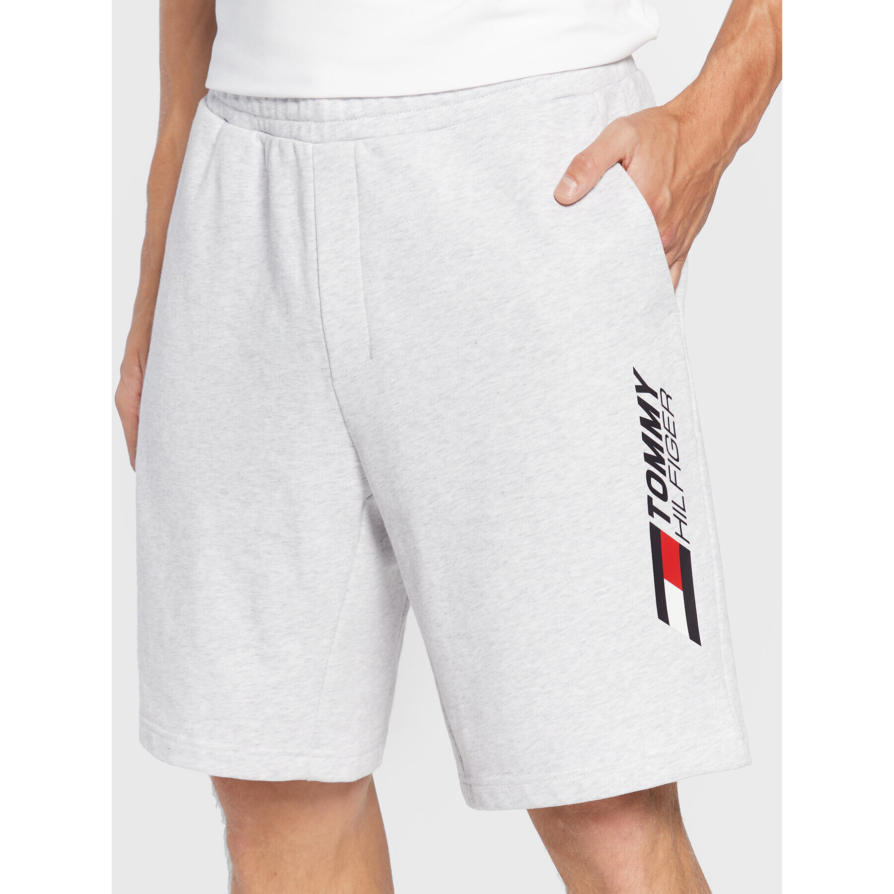 Tommy Hilfiger Спортни шорти Essentials MW0MW22741 Сив Regular Fit - Pepit.bg