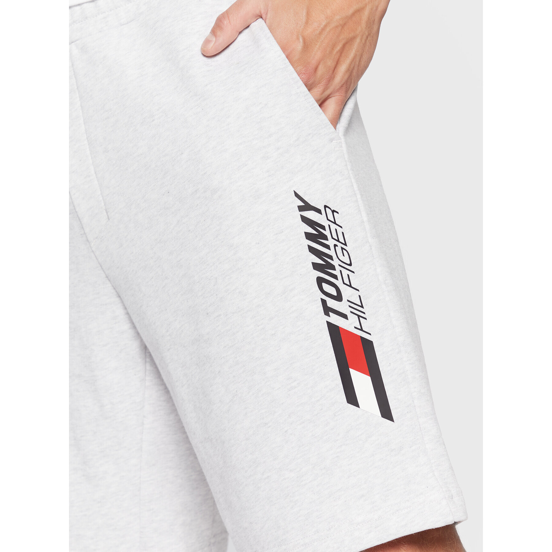 Tommy Hilfiger Спортни шорти Essentials MW0MW22741 Сив Regular Fit - Pepit.bg