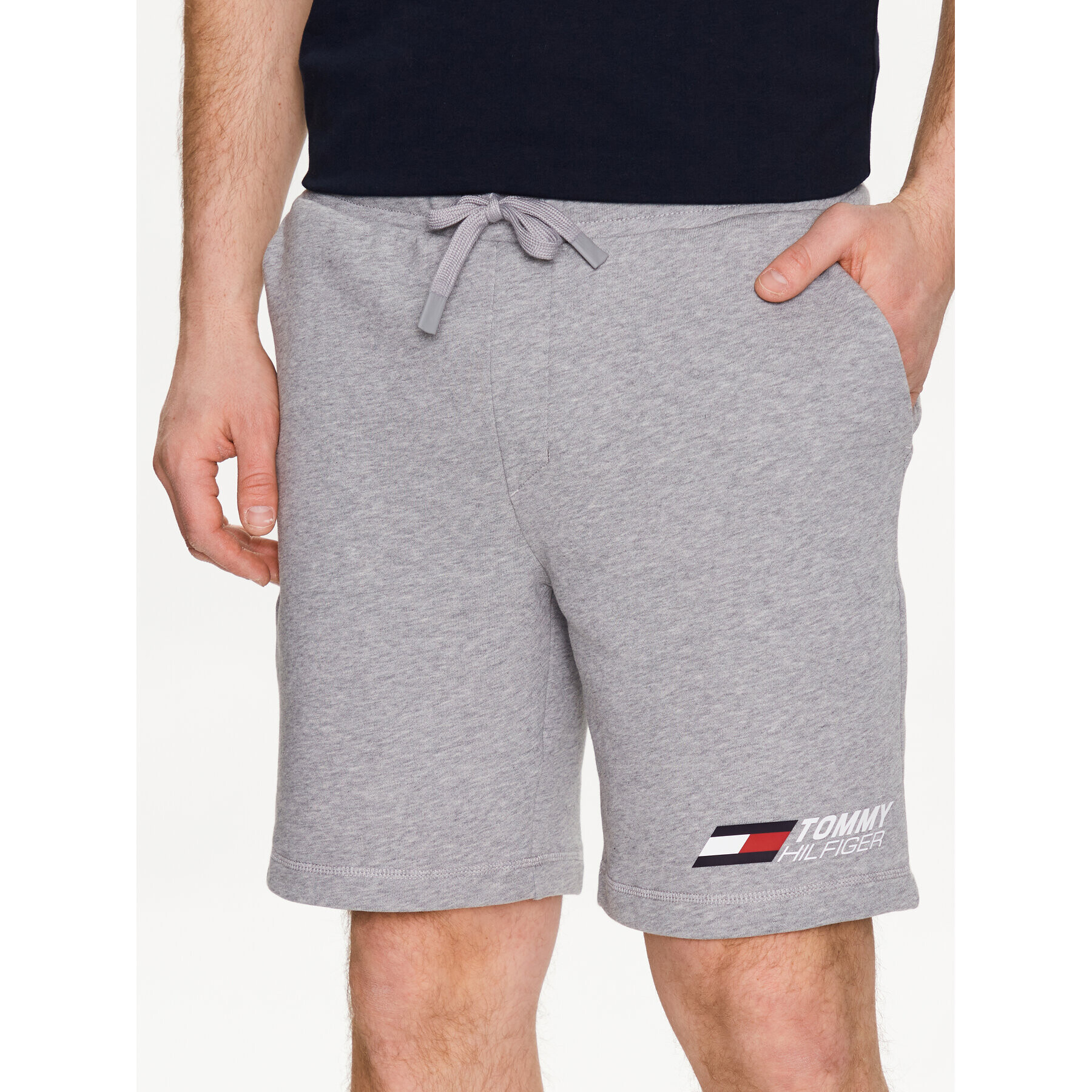 Tommy Hilfiger Спортни шорти Essentials MW0MW30398 Сив Regular Fit - Pepit.bg