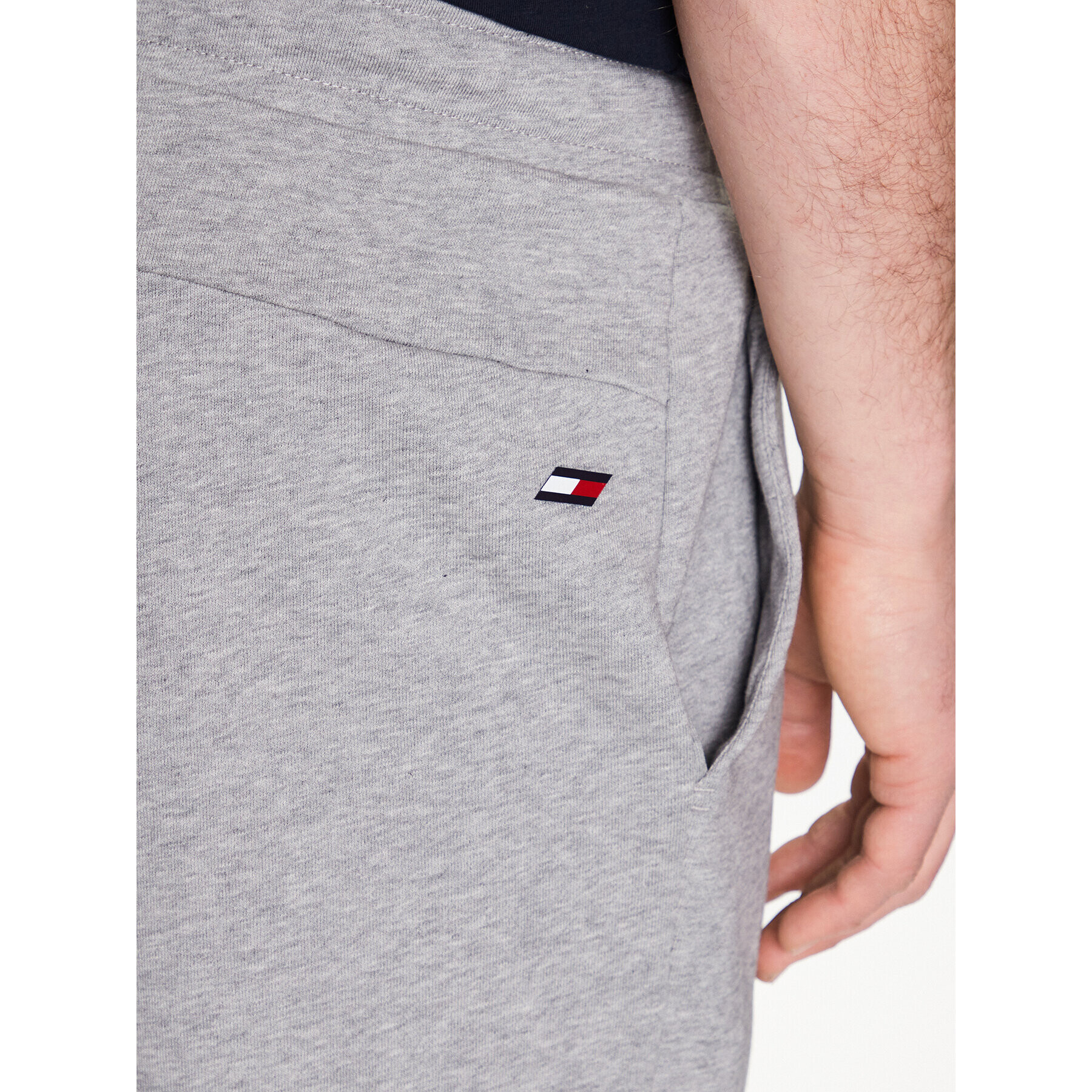 Tommy Hilfiger Спортни шорти Essentials MW0MW30398 Сив Regular Fit - Pepit.bg