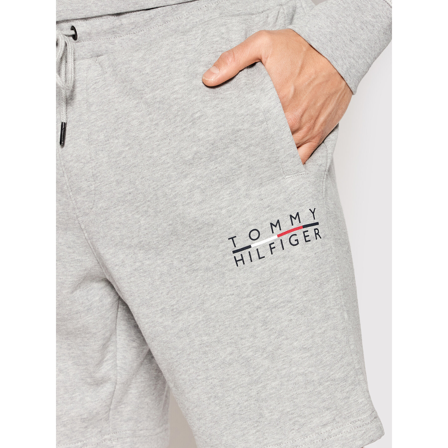 Tommy Hilfiger Спортни шорти Square Logo MW0MW24152 Сив Regular Fit - Pepit.bg