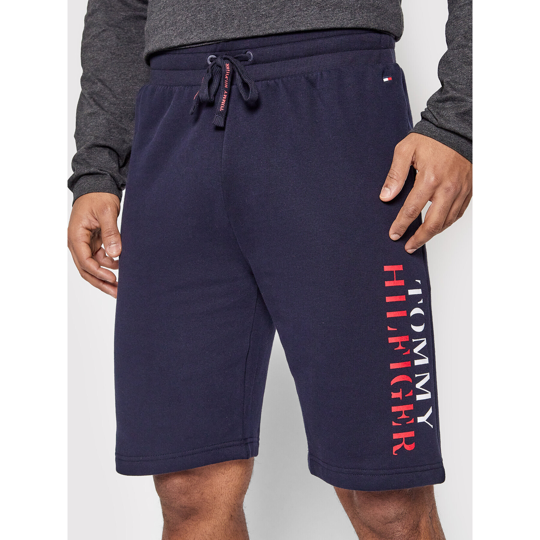 Tommy Hilfiger Спортни шорти Track UM0UM02383 Тъмносин Regular Fit - Pepit.bg