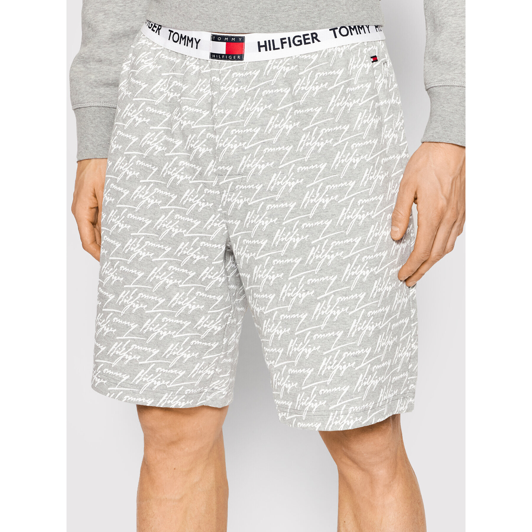 Tommy Hilfiger Спортни шорти UM0UM02193 Сив Regular Fit - Pepit.bg