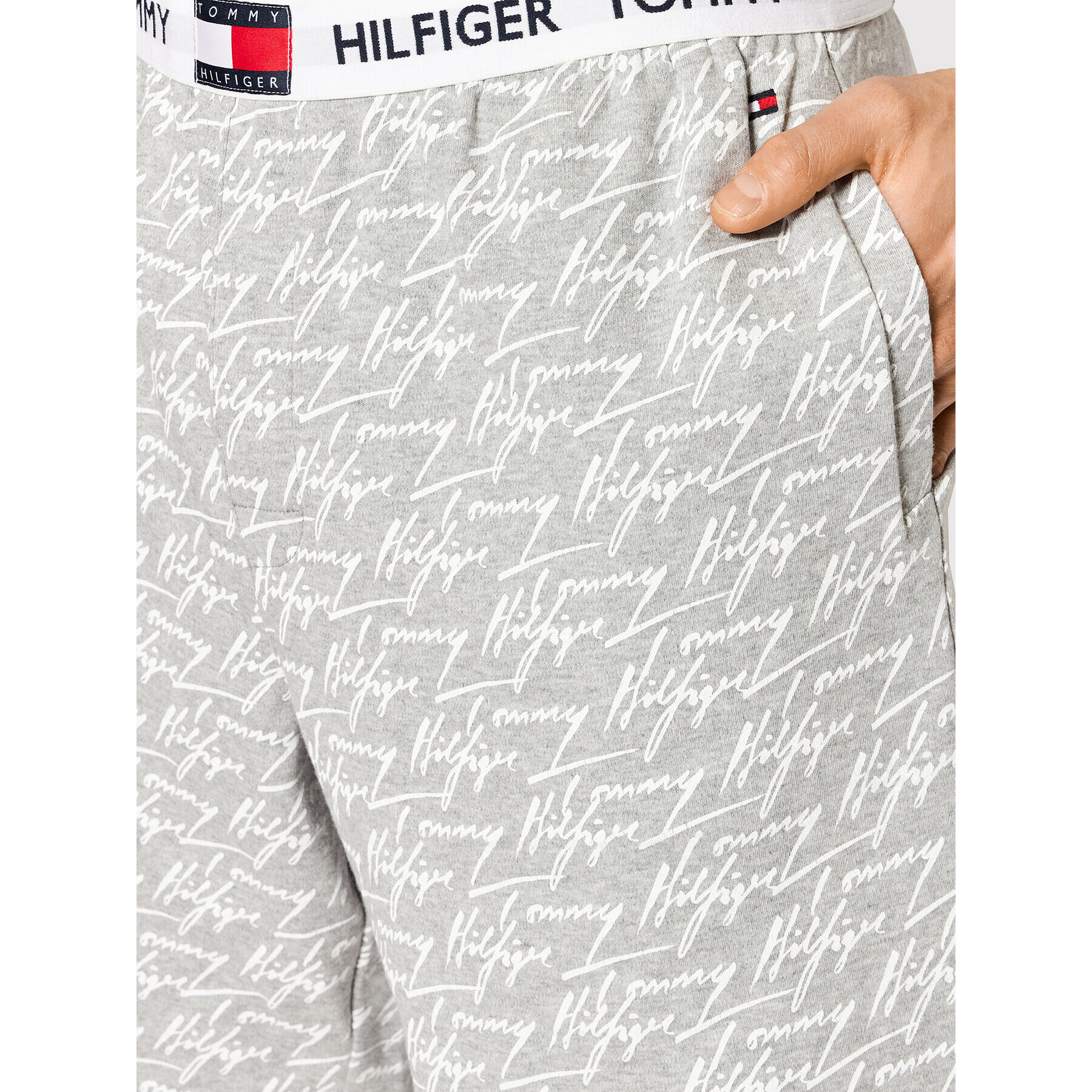 Tommy Hilfiger Спортни шорти UM0UM02193 Сив Regular Fit - Pepit.bg