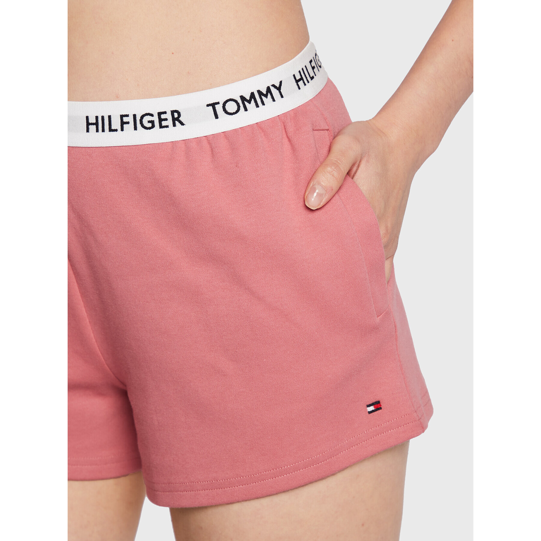 Tommy Hilfiger Спортни шорти UW0UW02296 Розов Relaxed Fit - Pepit.bg