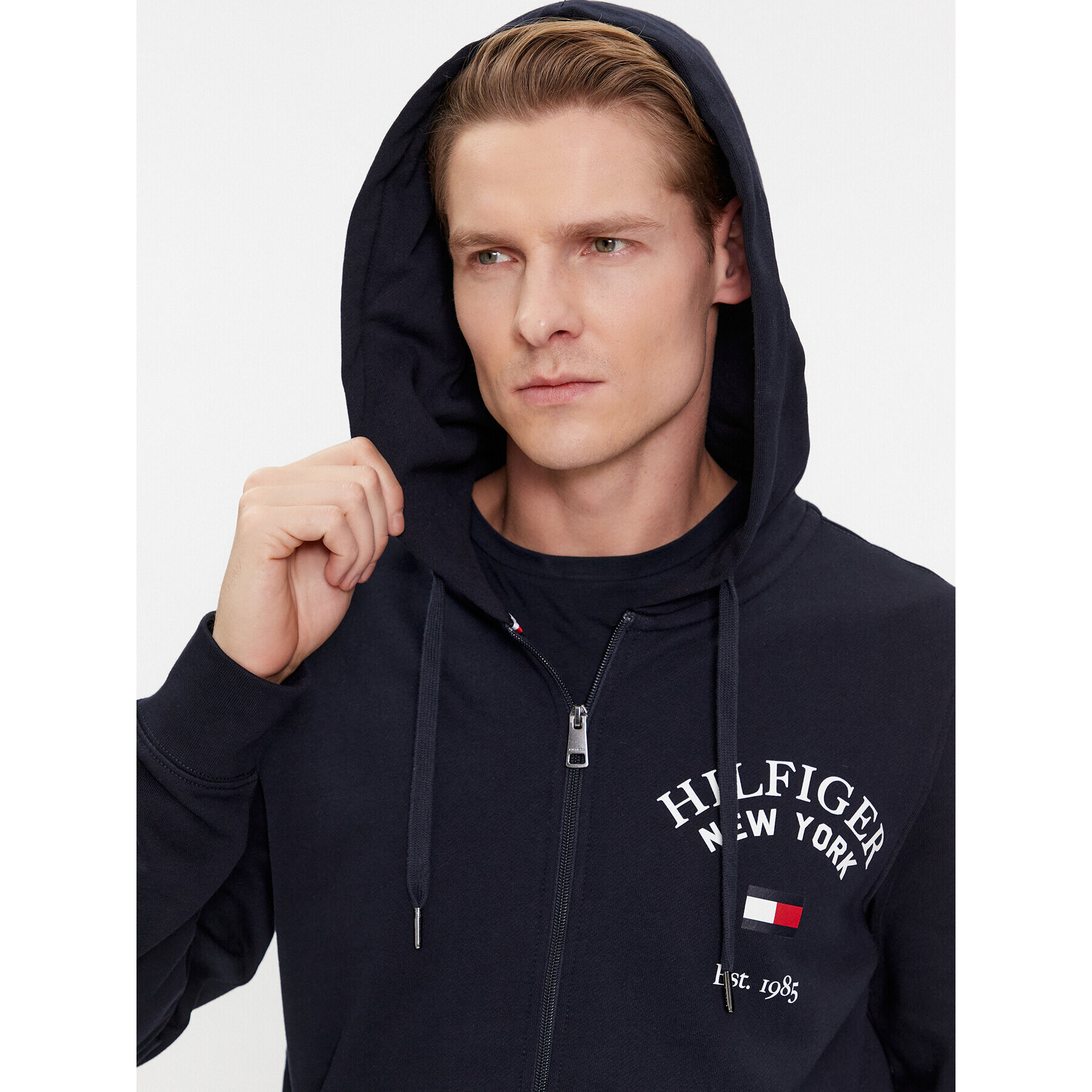 Tommy Hilfiger Суитшърт Arched Varsity MW0MW33644 Тъмносин Regular Fit - Pepit.bg