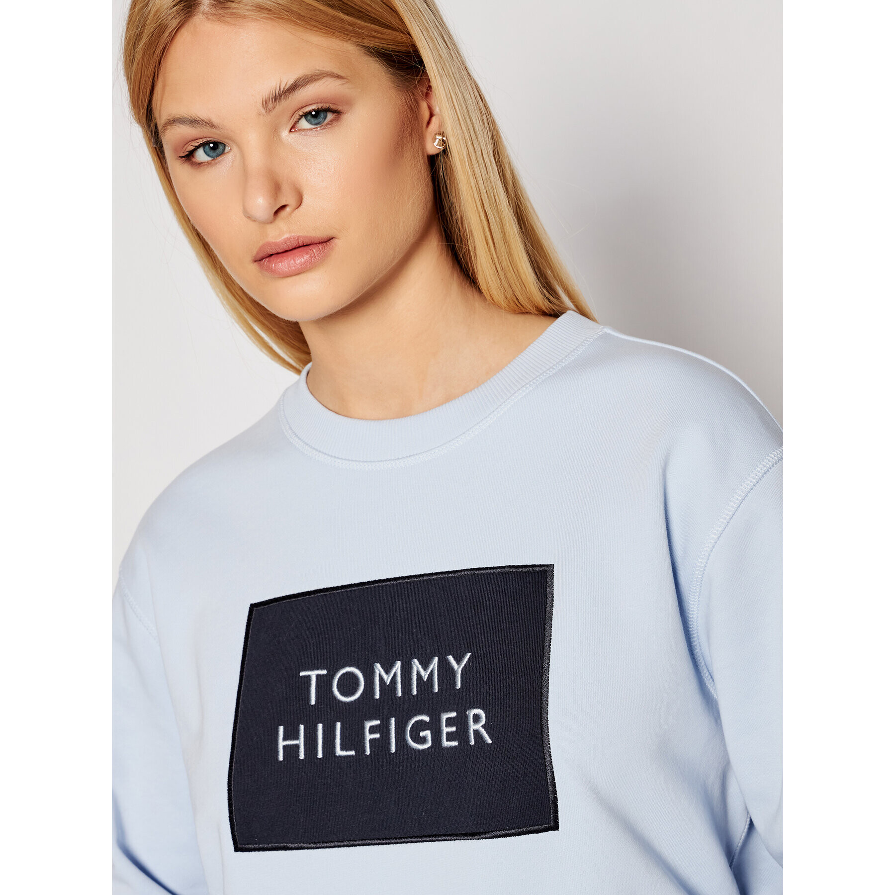 Tommy Hilfiger Суитшърт Box WW0WW30391 Син Relaxed Fit - Pepit.bg